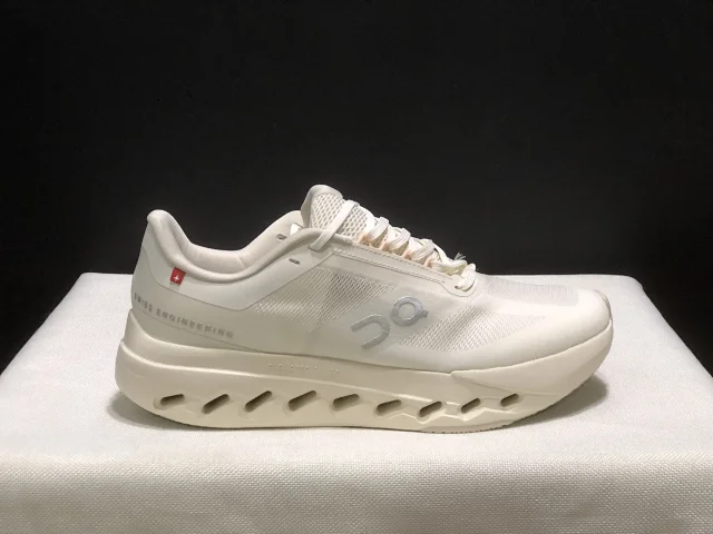 On Sneakers Cloudsurfer Next Z5 product detail image 2