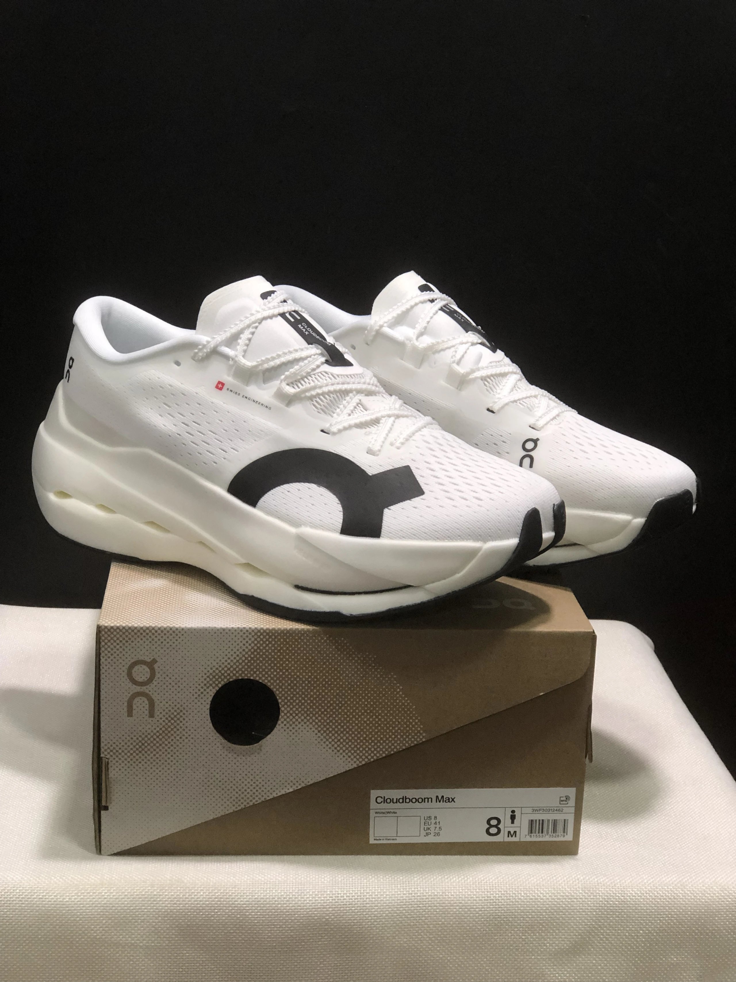 On Sneakers Cloudsurfer Max — 31
