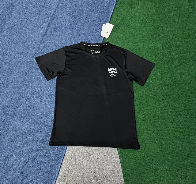 Nike T-Shirts Trail mountain graphic product detail image 4