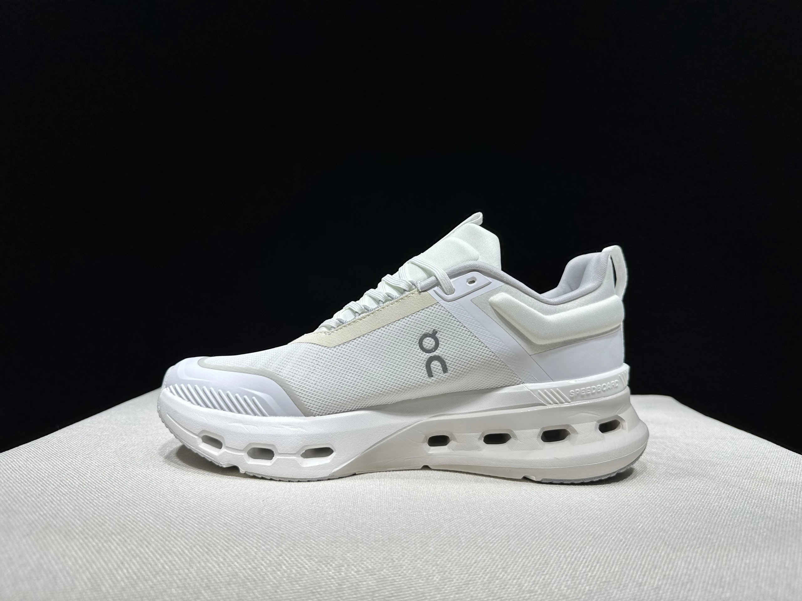 On Sneakers Cloudsurfer Trail 2 WP — 5