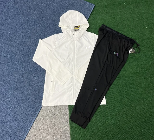 Under Armour Tracksuits Hooded zip jacket and jogger set product detail image 4