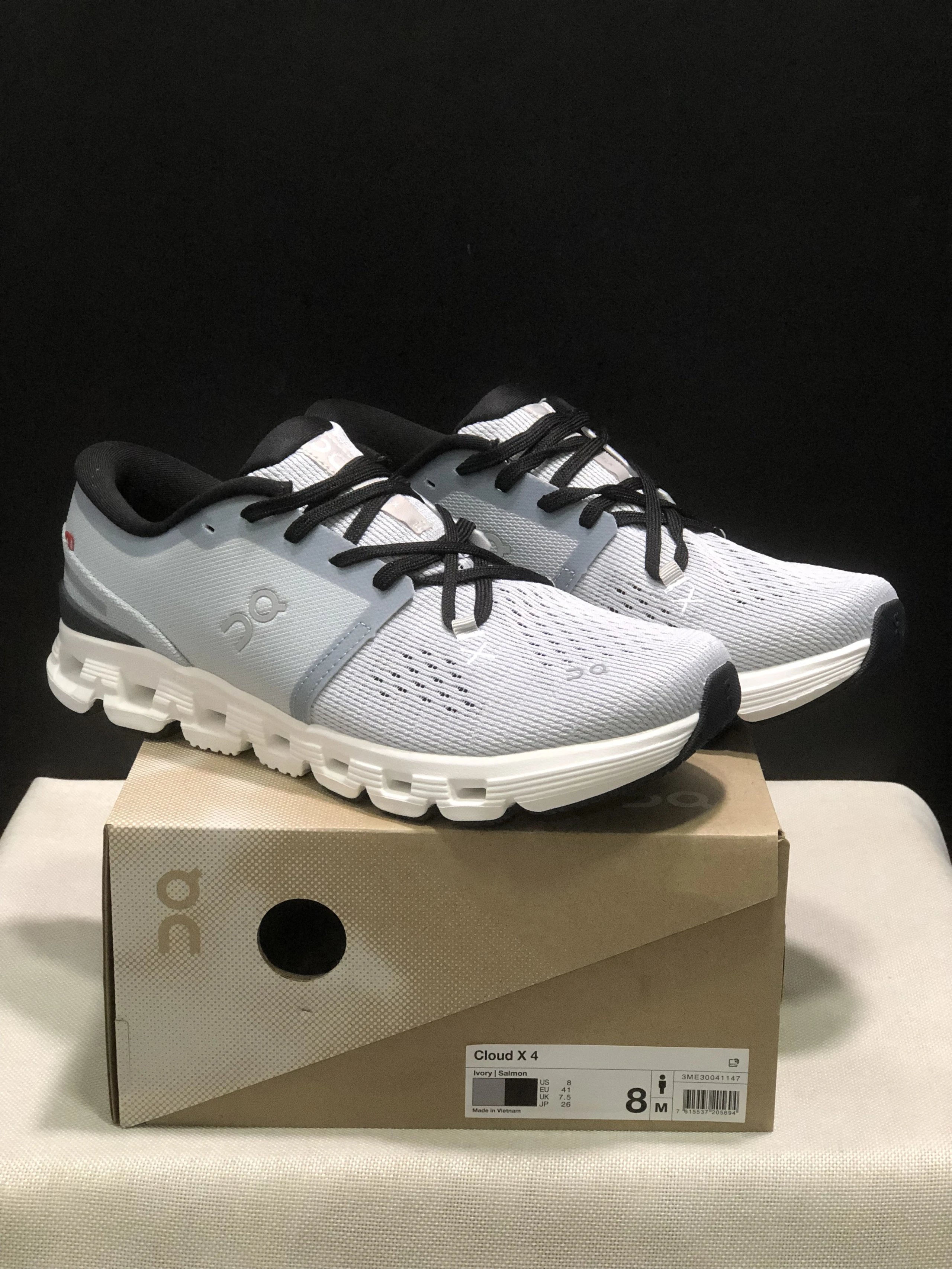 On Sneakers Cloud X 4 — 25