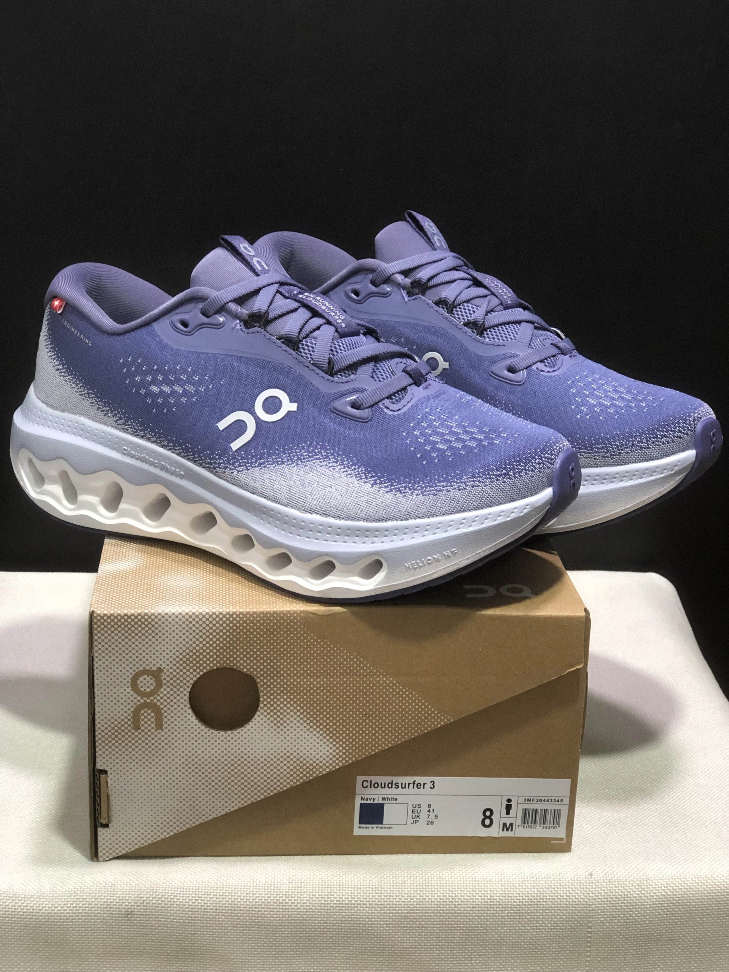 On Cloudtilt and Cloudsurfer 3 running shoes — 31