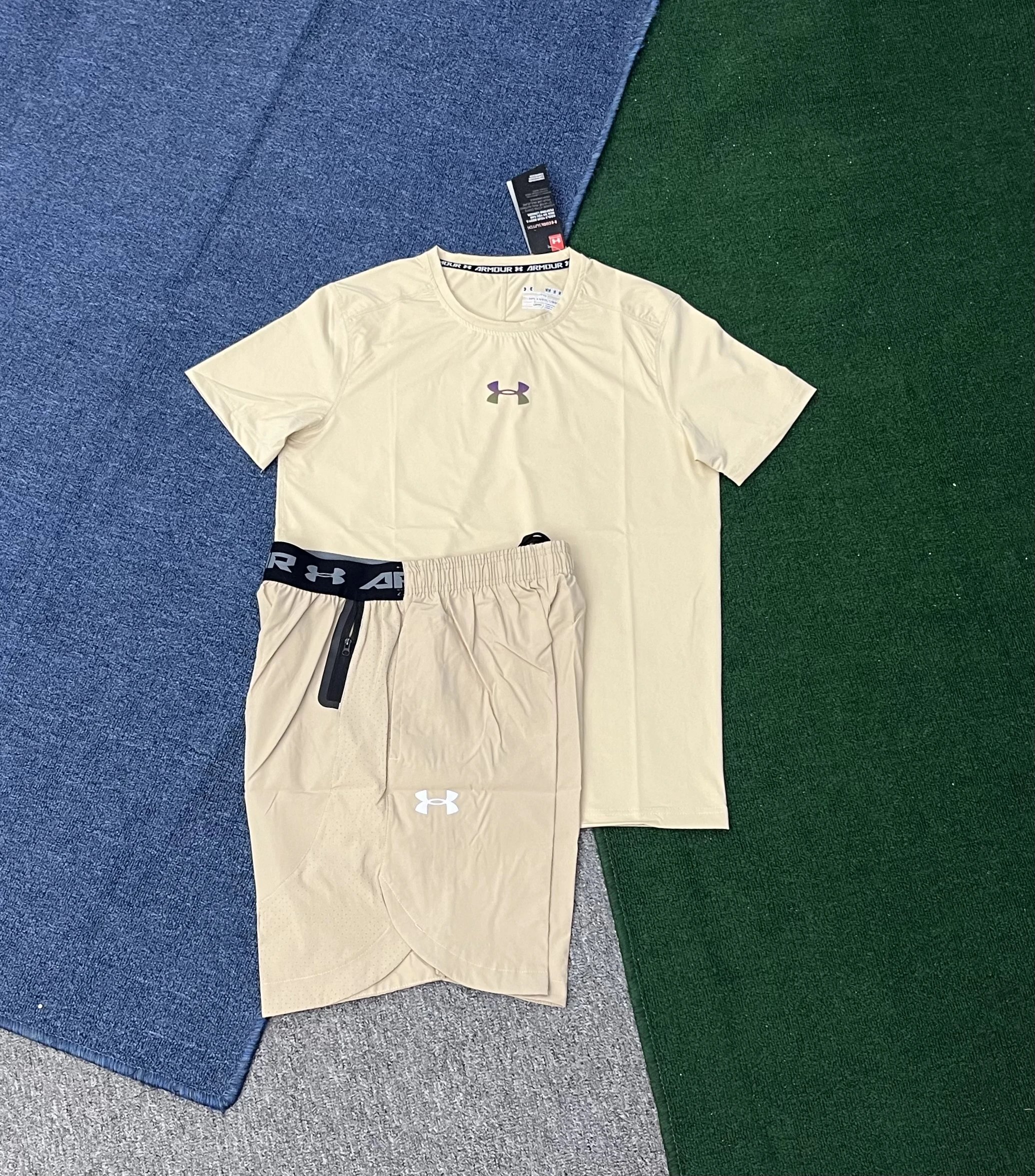 Under Armour Tracksuits Short-sleeve T-shirt and jogger pants set image 10