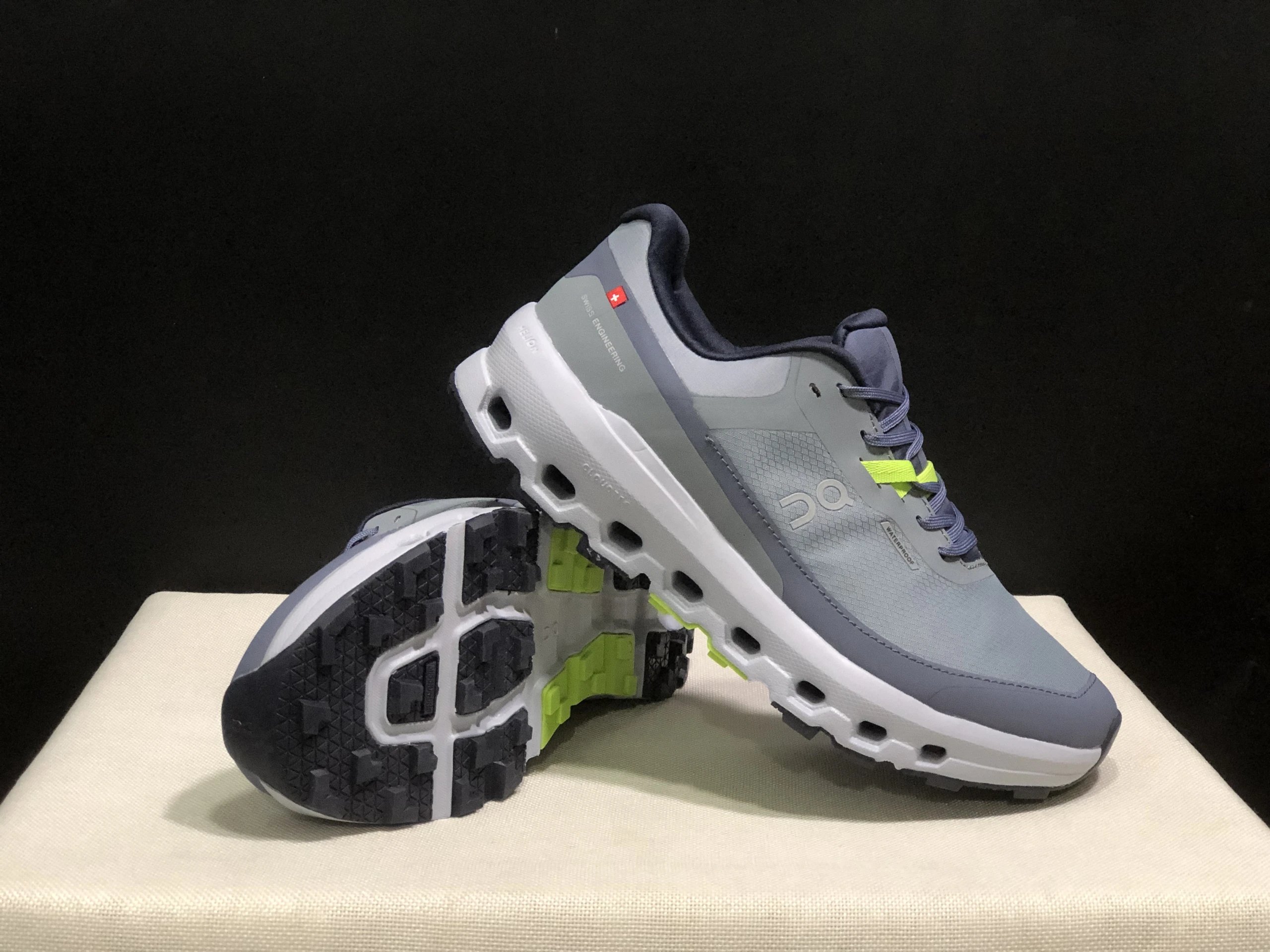 On Sneakers Cloudvista 2 — 18