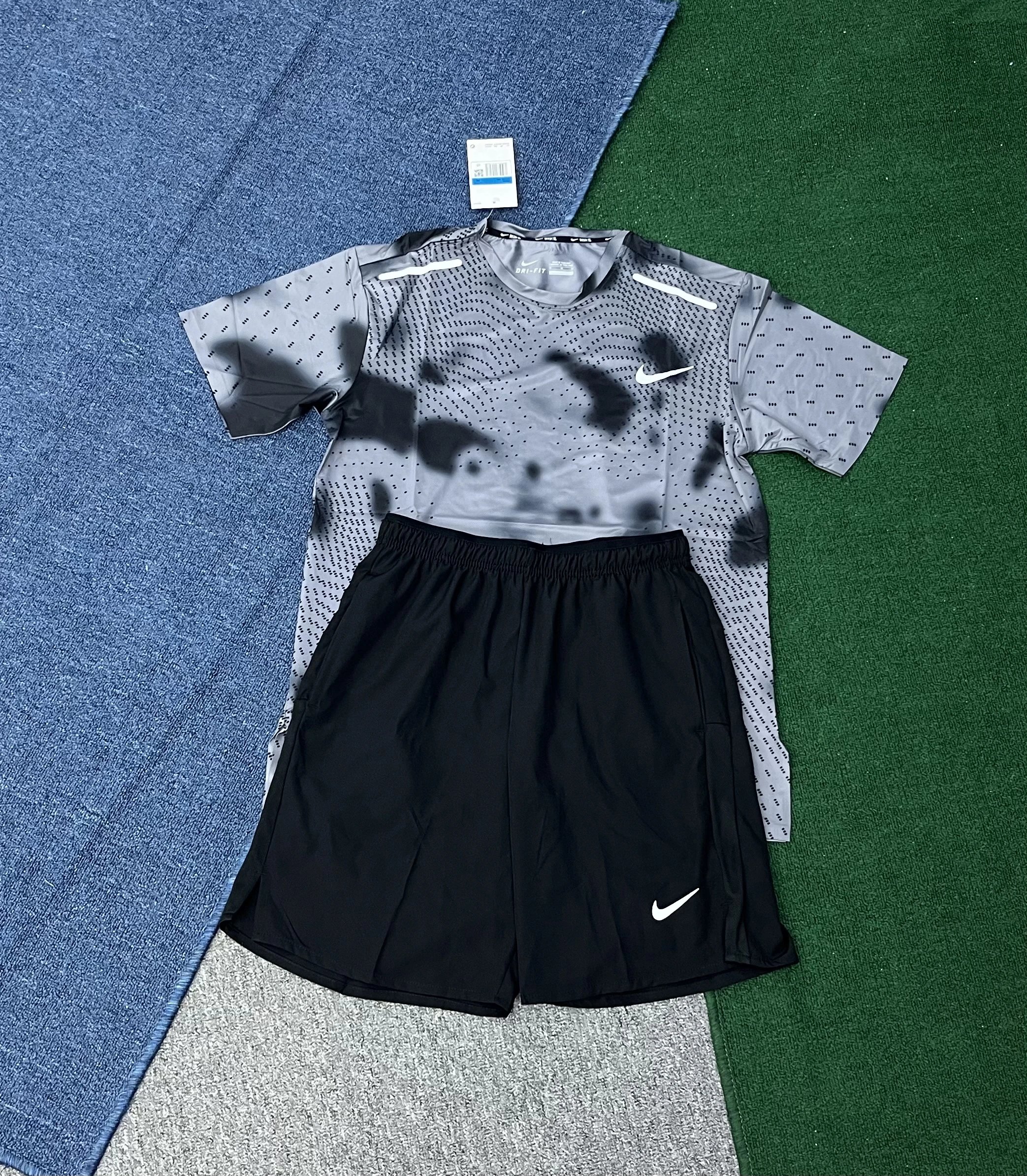 Nike Matching Sets Short-Sleeve Running Top and Shorts Set image 10