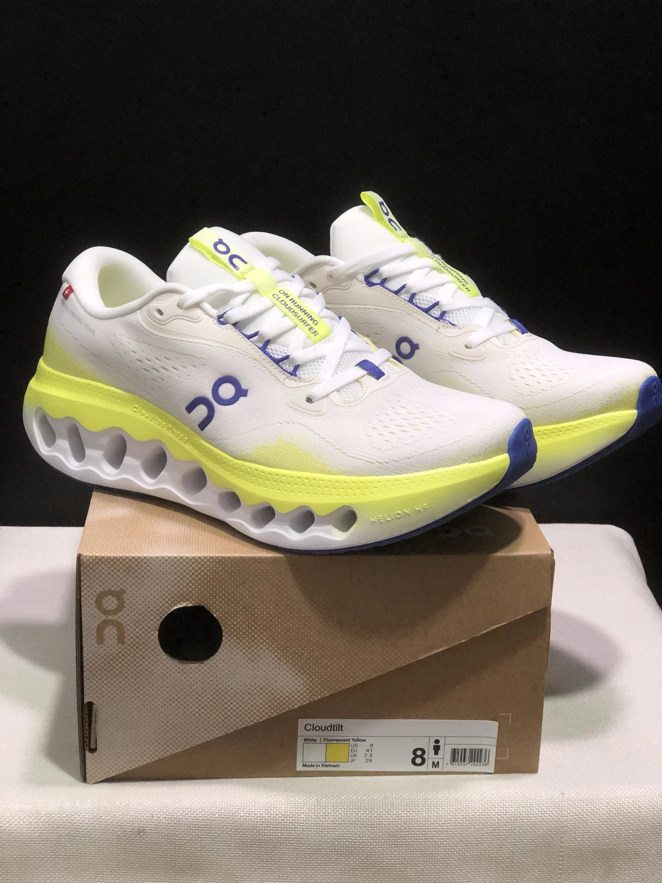 On Cloudtilt and Cloudsurfer 3 running shoes — 22