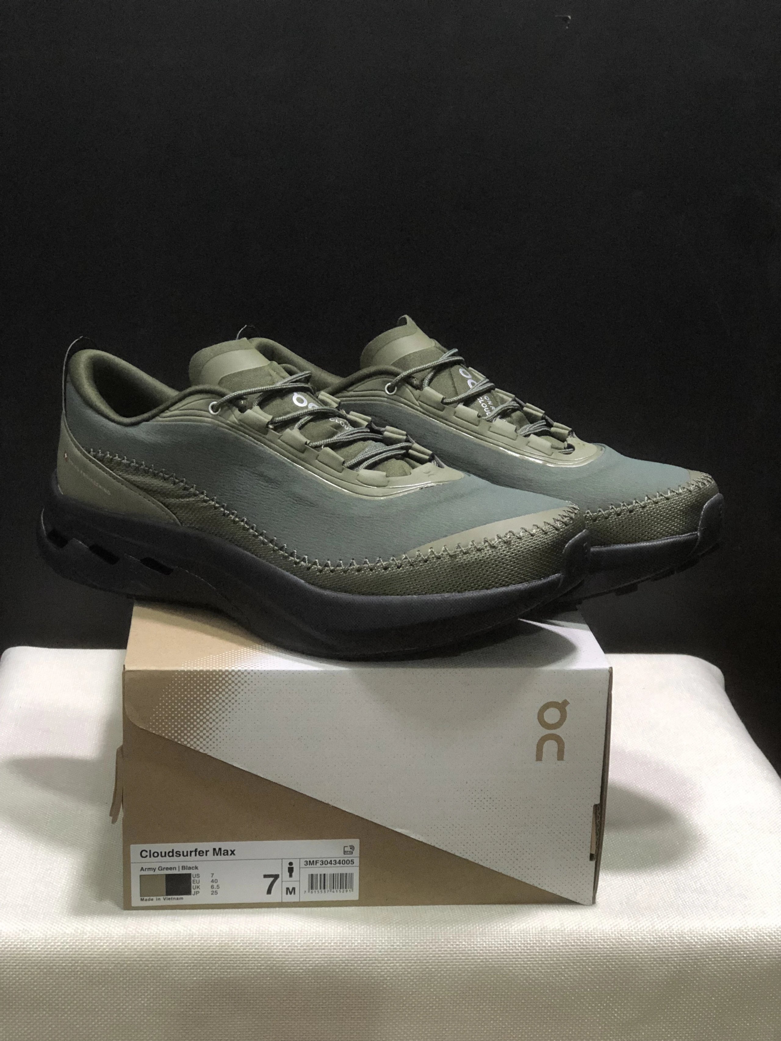 On Sneakers Cloudsurfer Max — 28