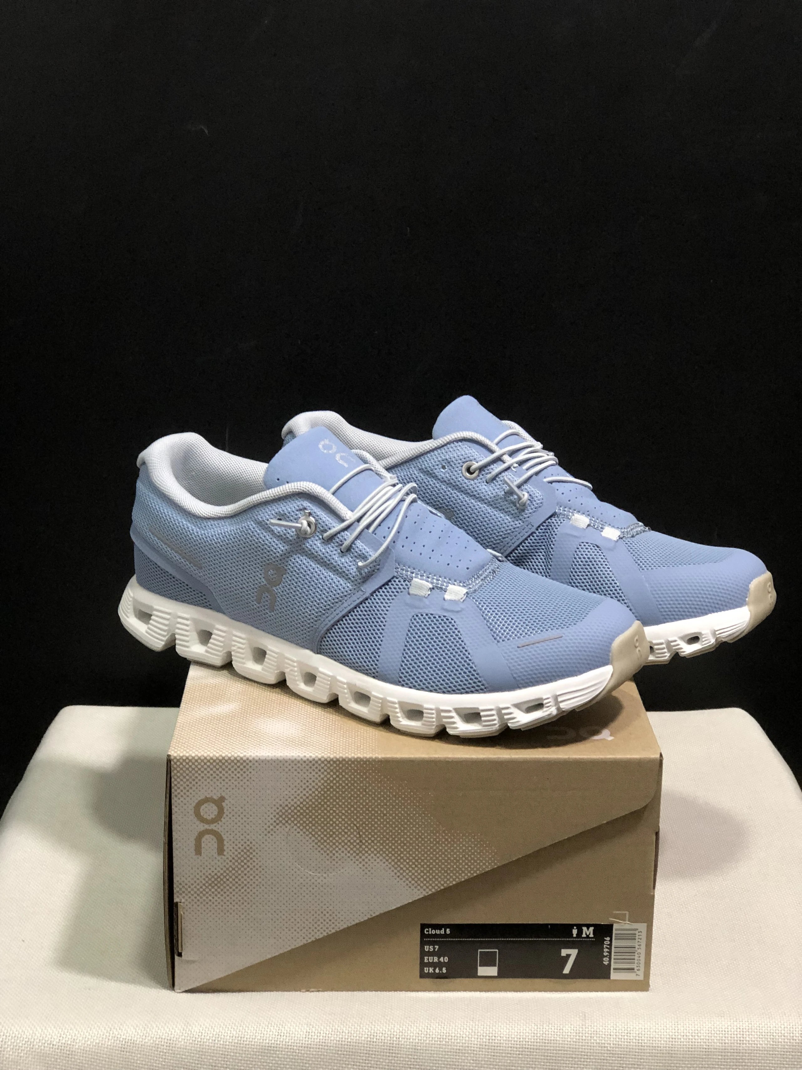 On Sneakers Cloud 5 — 23