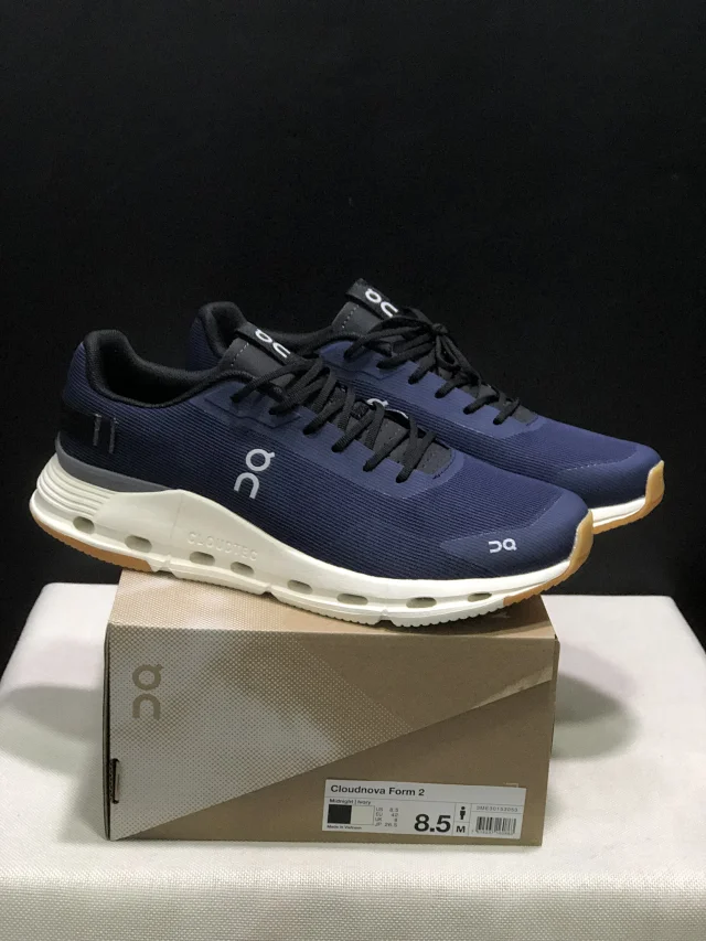 On Cloudnova Form 2 and TT product detail image 10