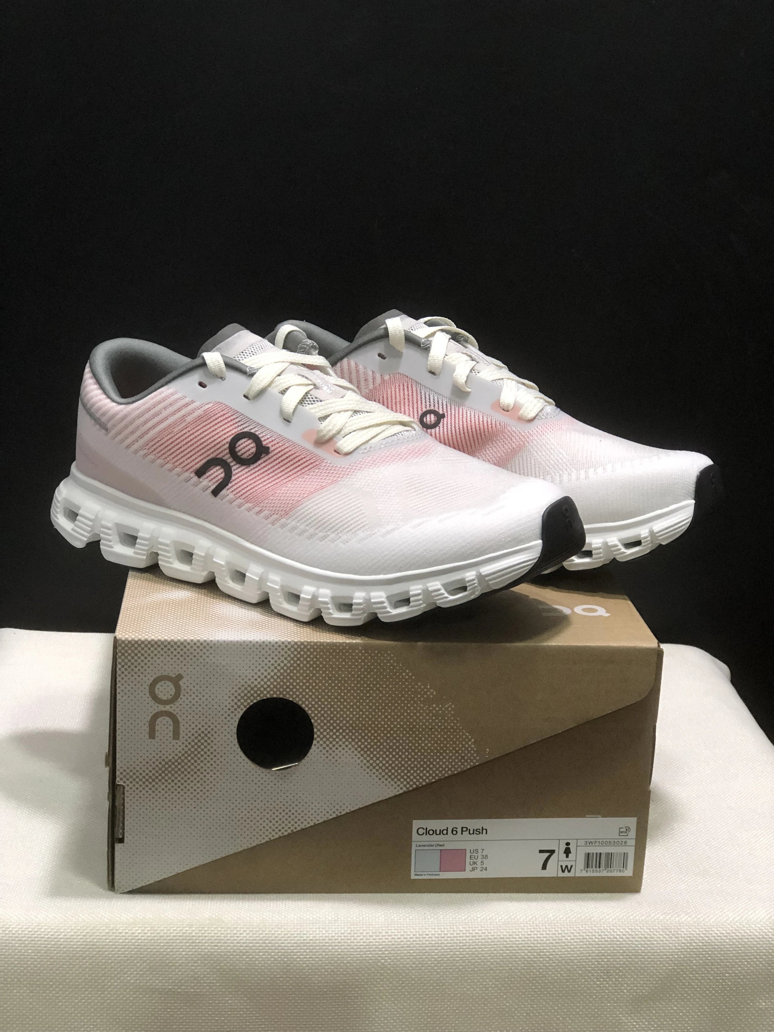 On Sneakers Cloudsurfer Max — 11
