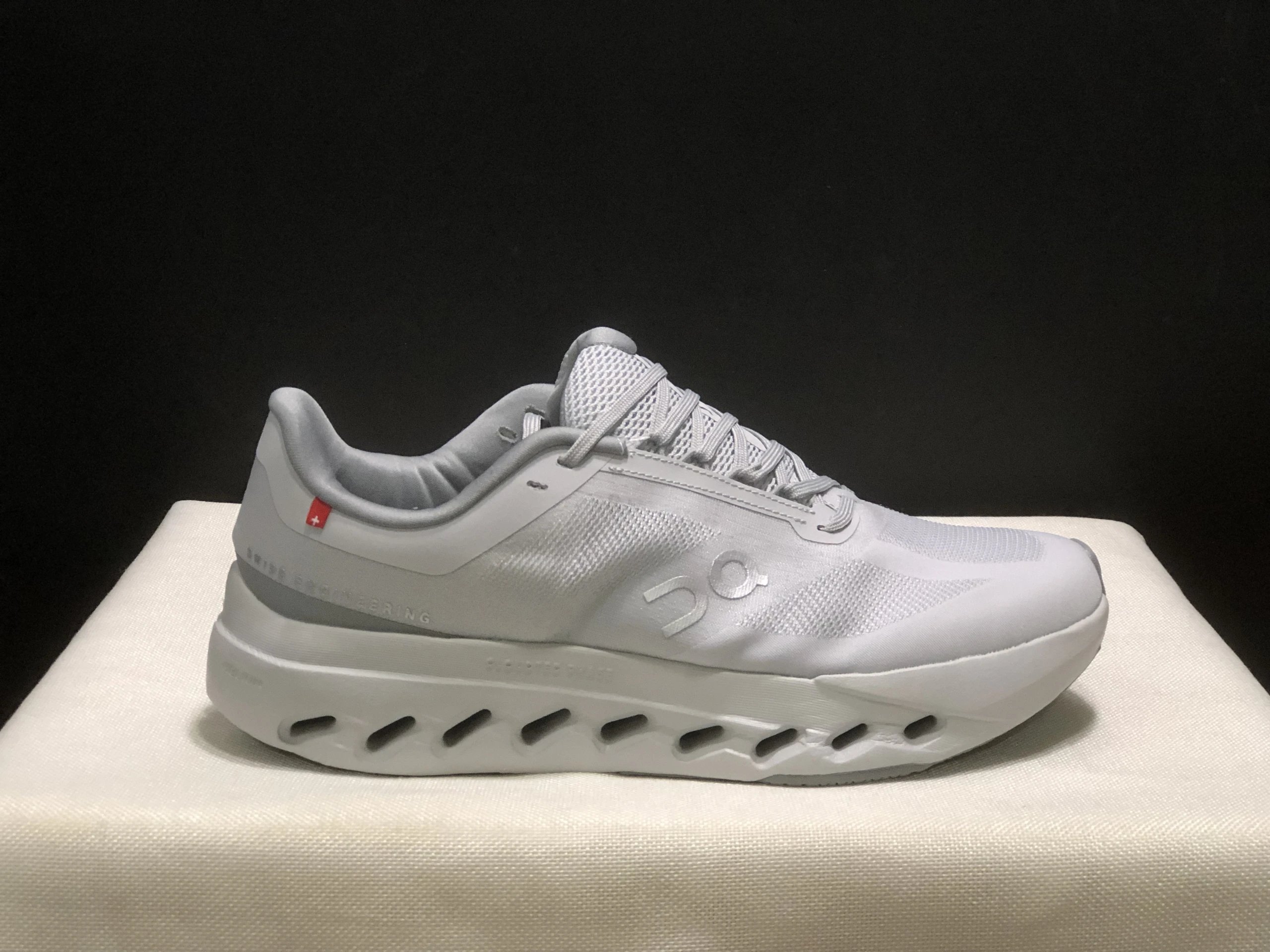 On Sneakers Cloudsurfer Next Z5 — 22