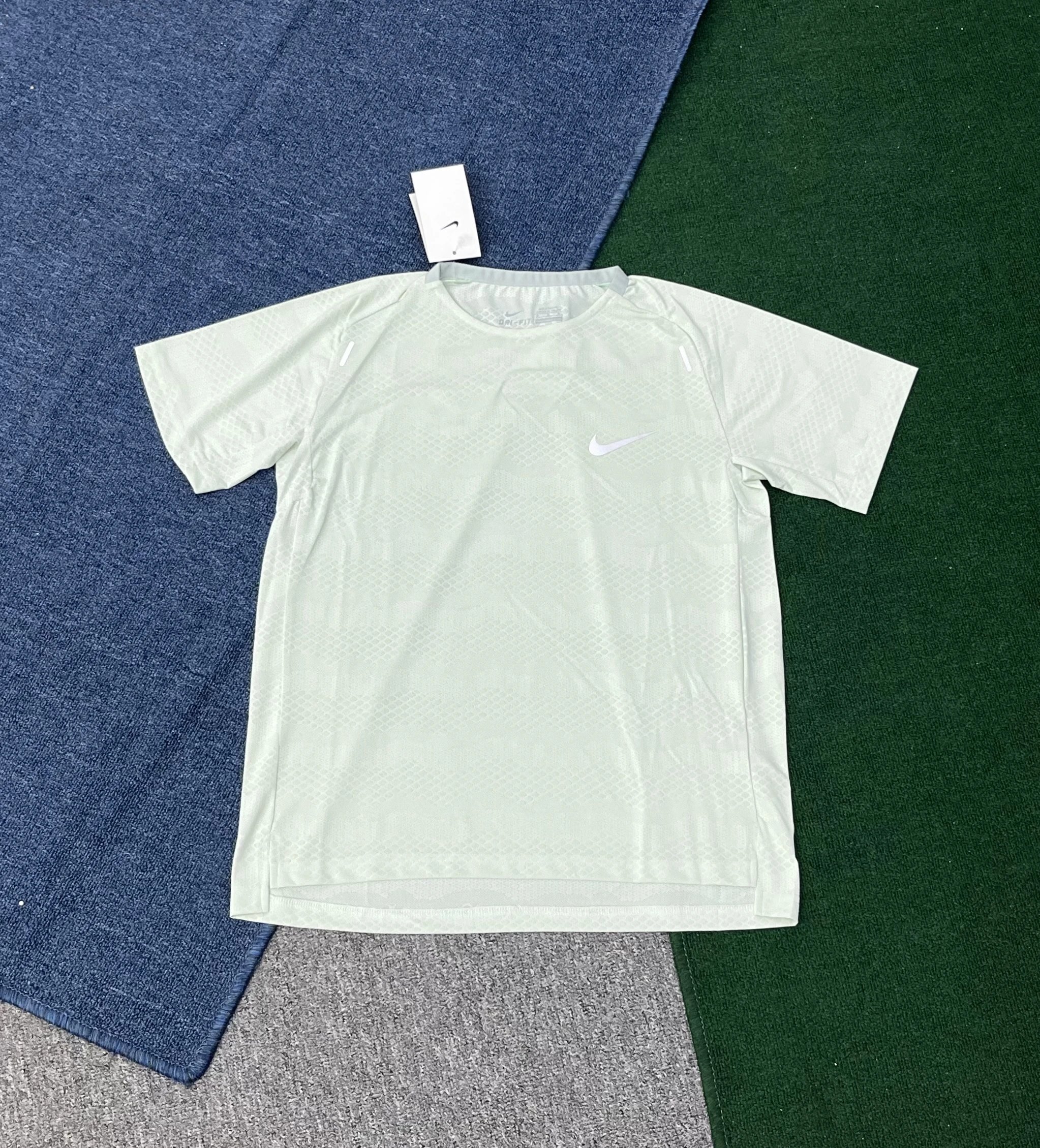 Nike T-Shirts Dri-FIT Short-Sleeve T-Shirt image 5