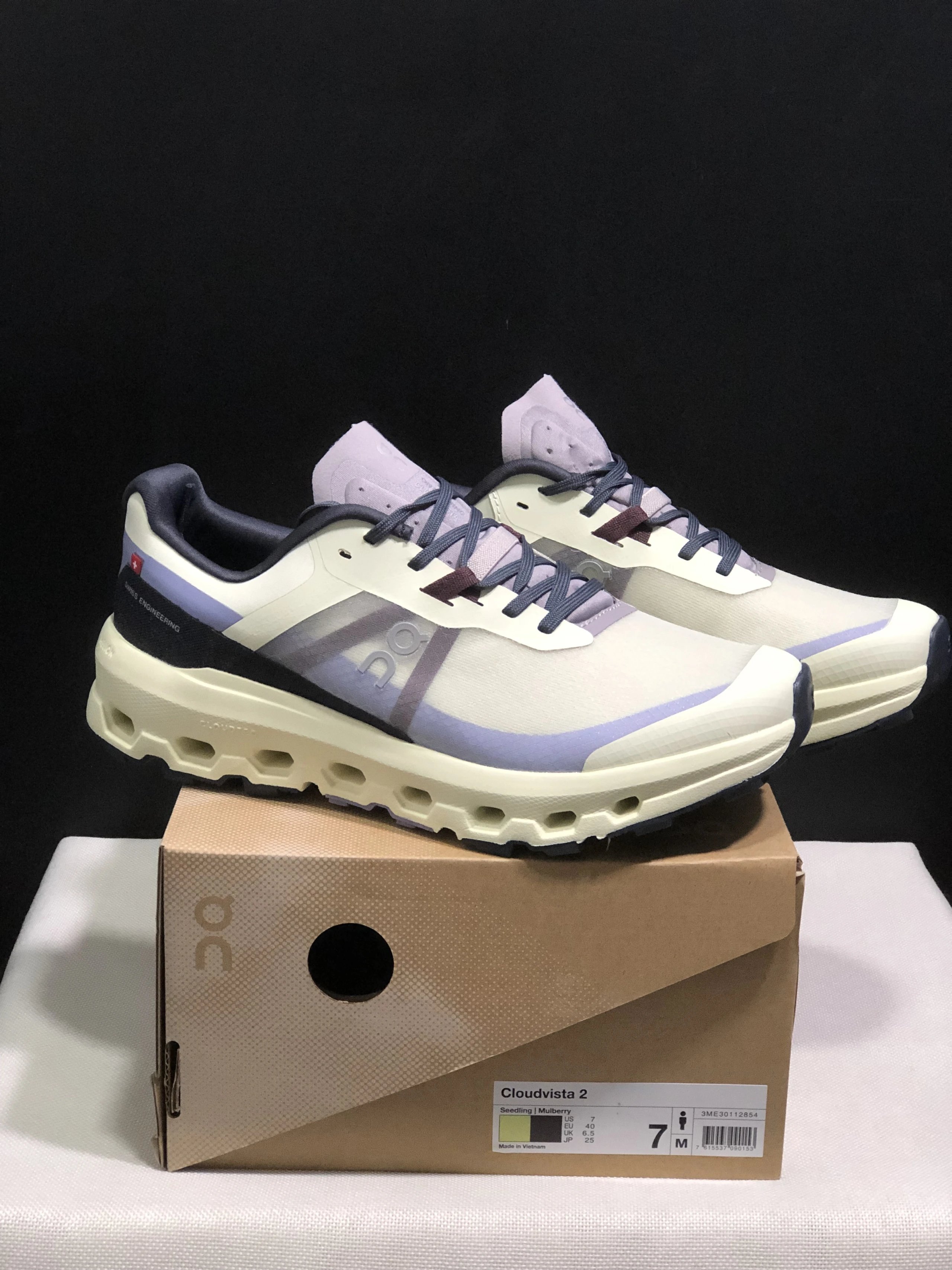 On Sneakers Cloudvista 2 — 25