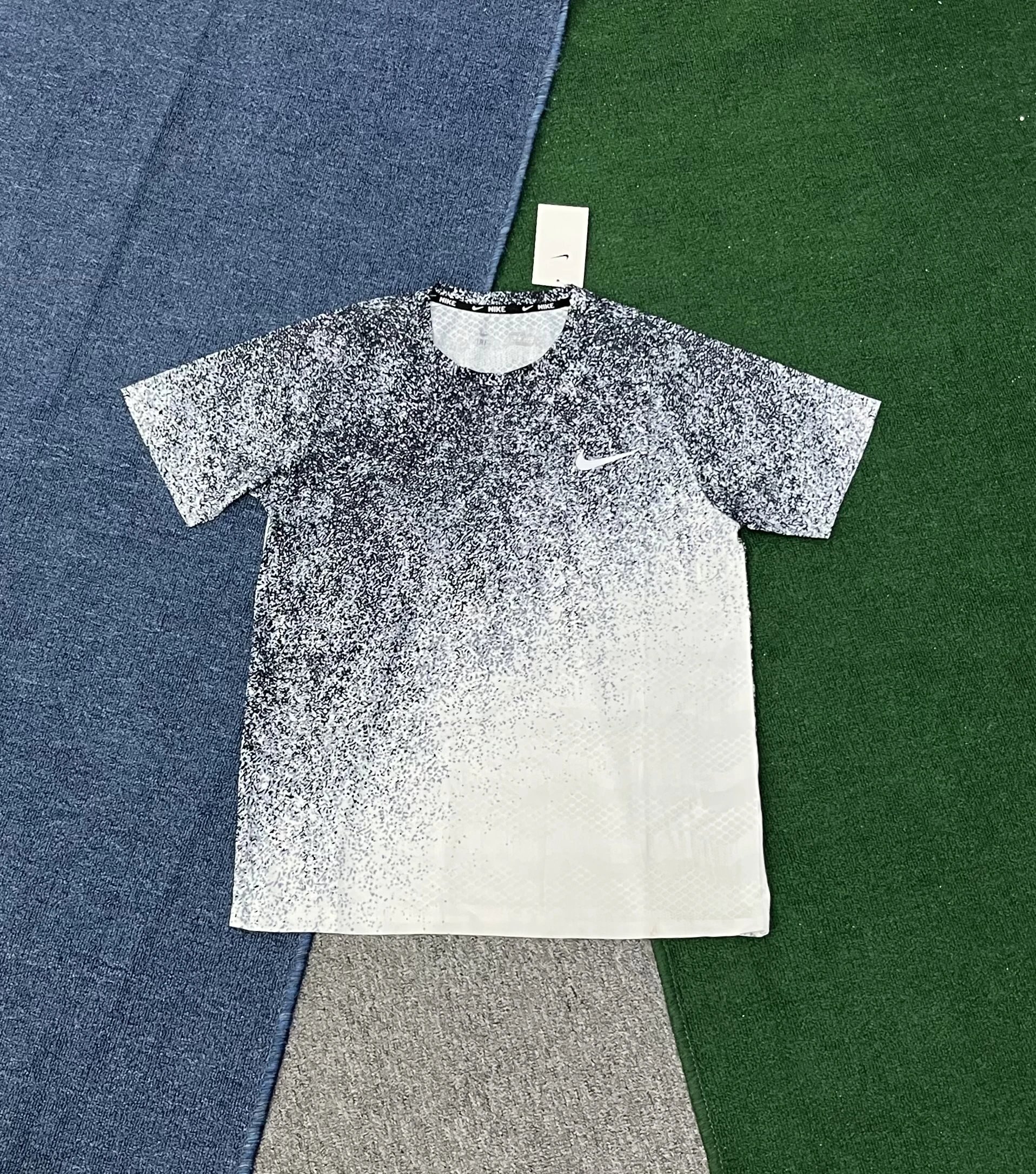Nike Matching Sets Trail Short-Sleeve T-Shirt and Shorts Set image 9