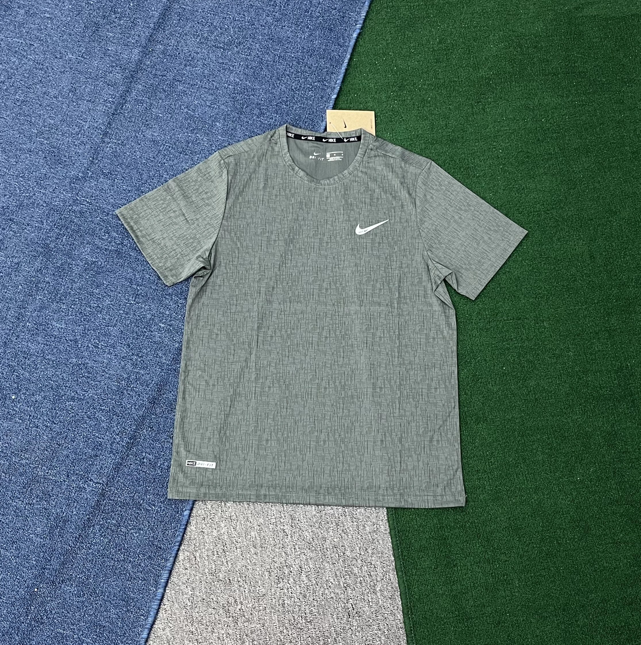 Nike T-Shirts Dri-FIT Short-Sleeve T-Shirt image 13