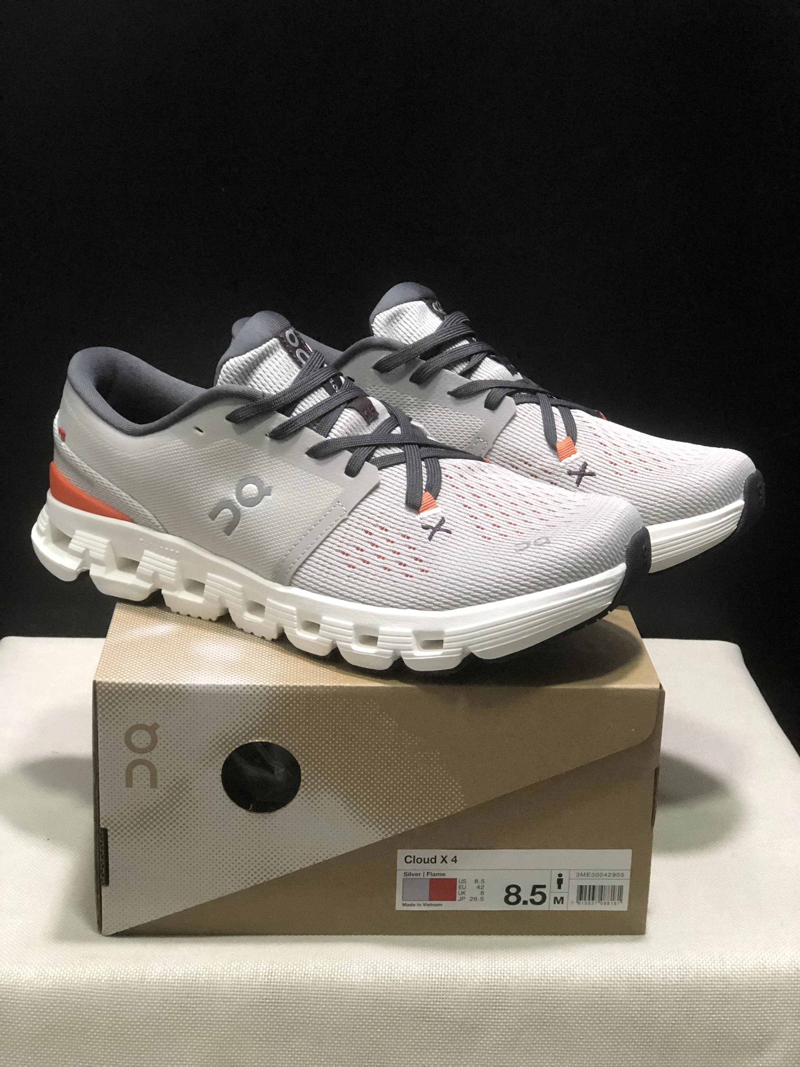 On Sneakers Cloud X 4 image 6