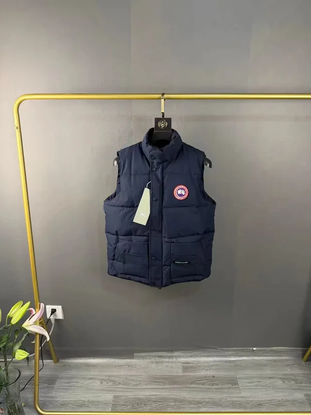 Canada Goose Vests Quilted Puffer Vest with Stand Collar product detail image 20