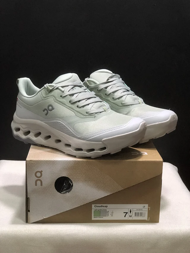 On Sneakers Cloudhorizon 2 product detail image 4