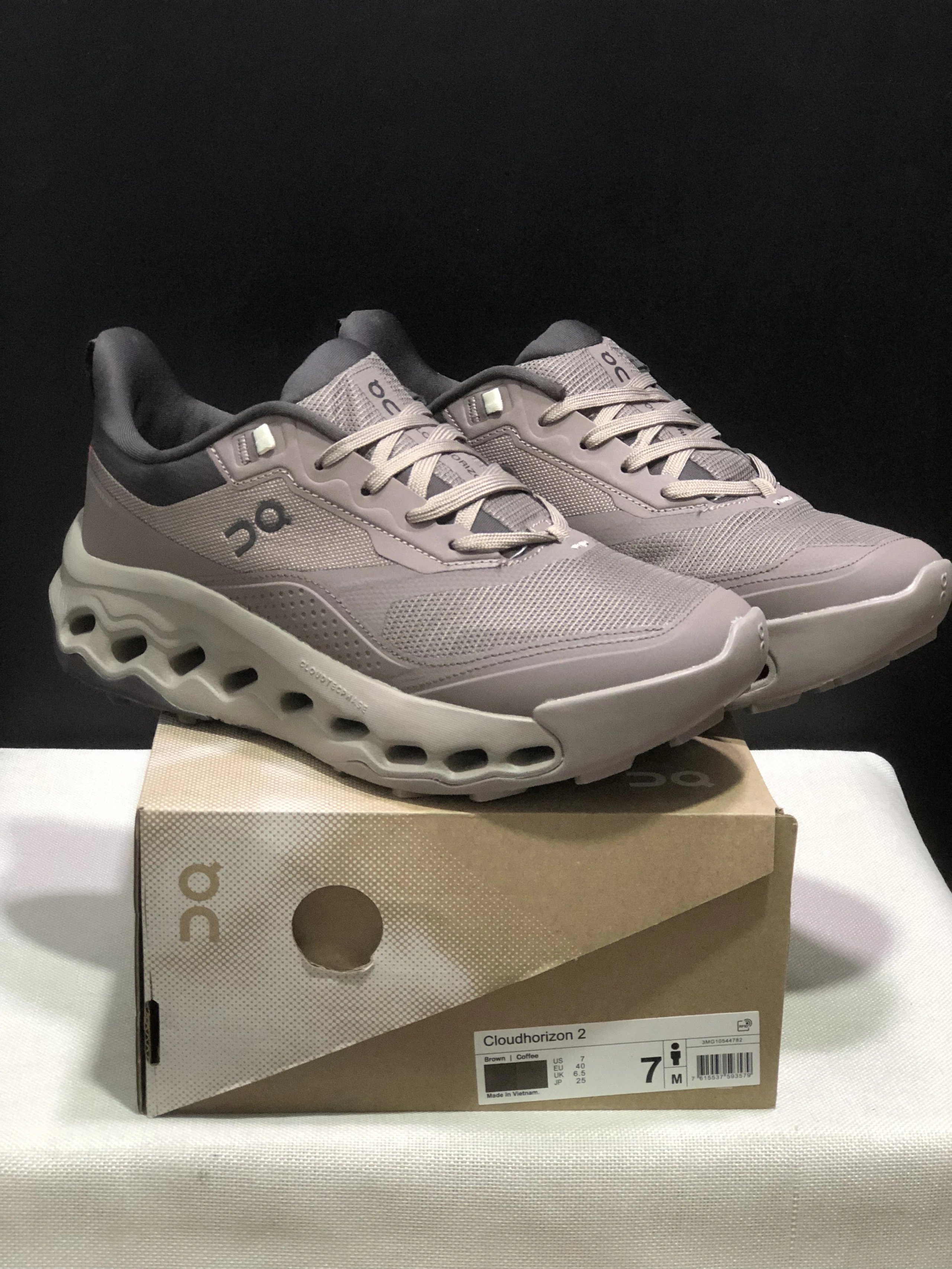 On Sneakers Cloudhorizon 2 — 38