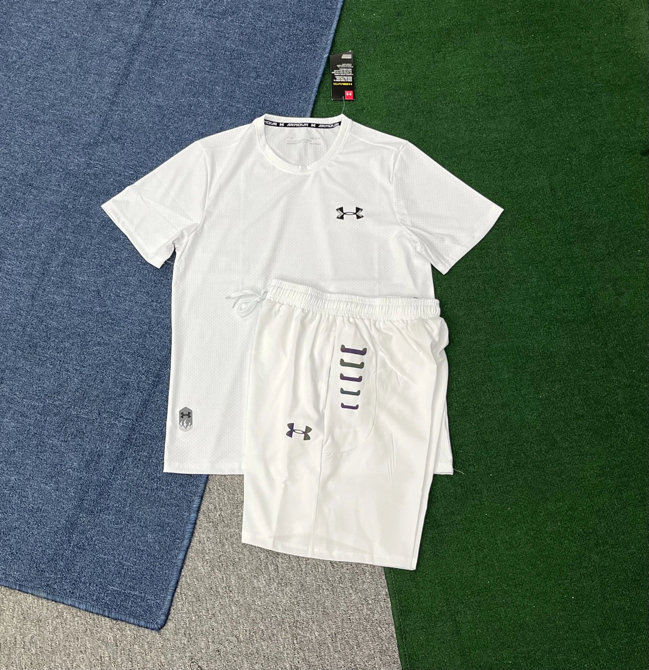Under Armour Tracksuits Short-sleeve T-shirt and jogger pants set — 27