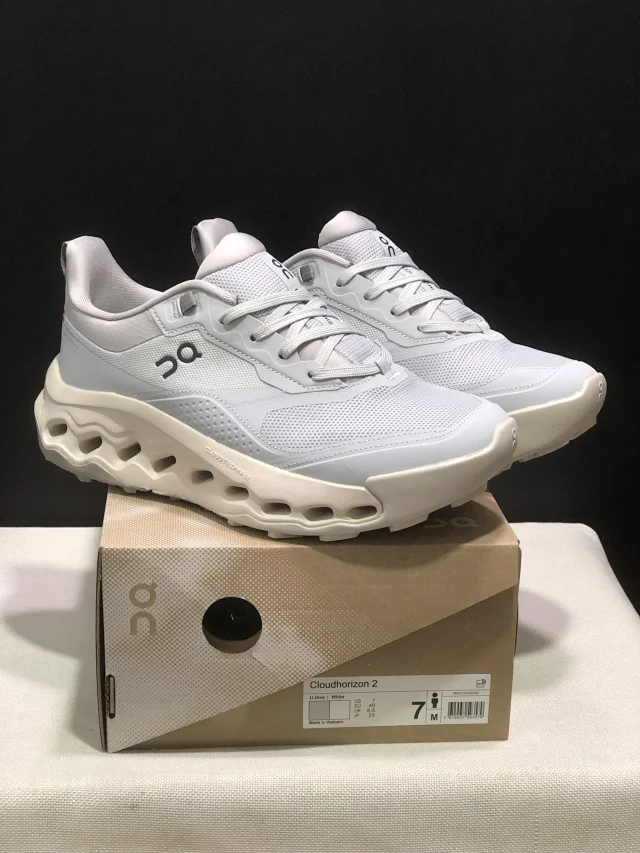 On Sneakers Cloudhorizon 2 product detail image 3