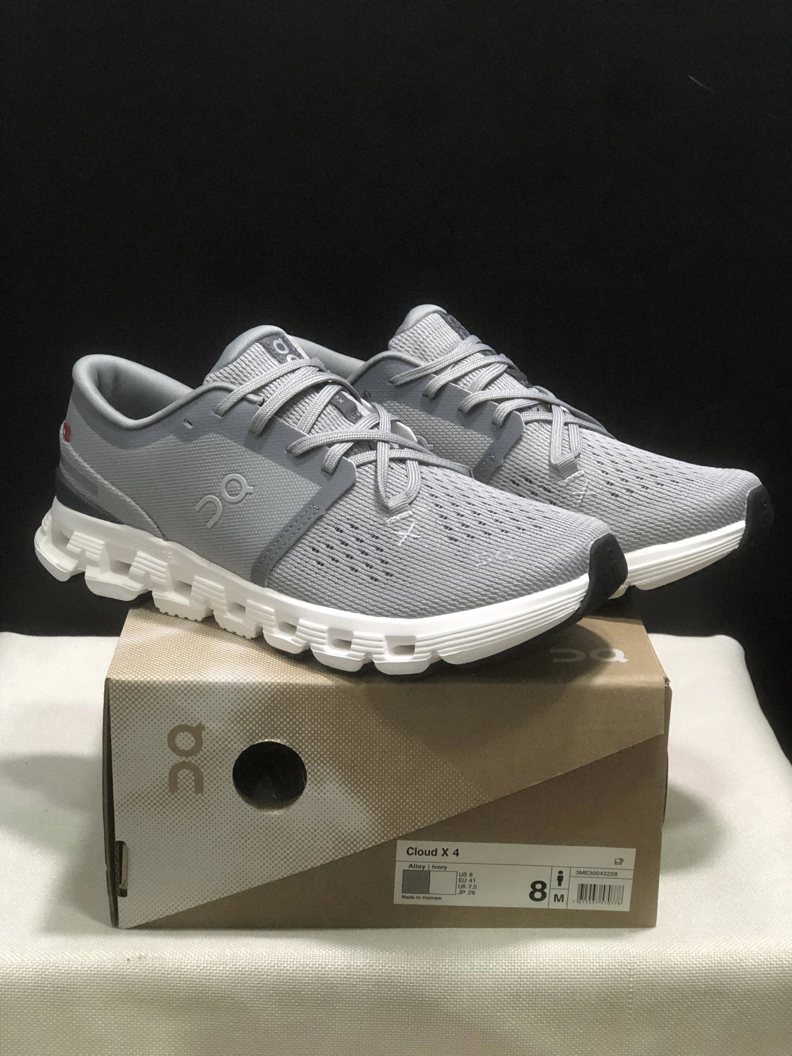 On Sneakers Cloud X 4 — 29