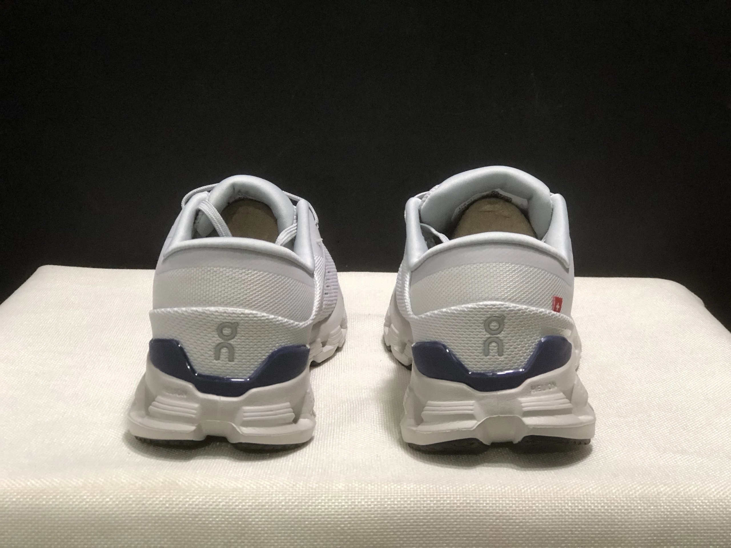 On Sneakers Cloud X 4 — 35