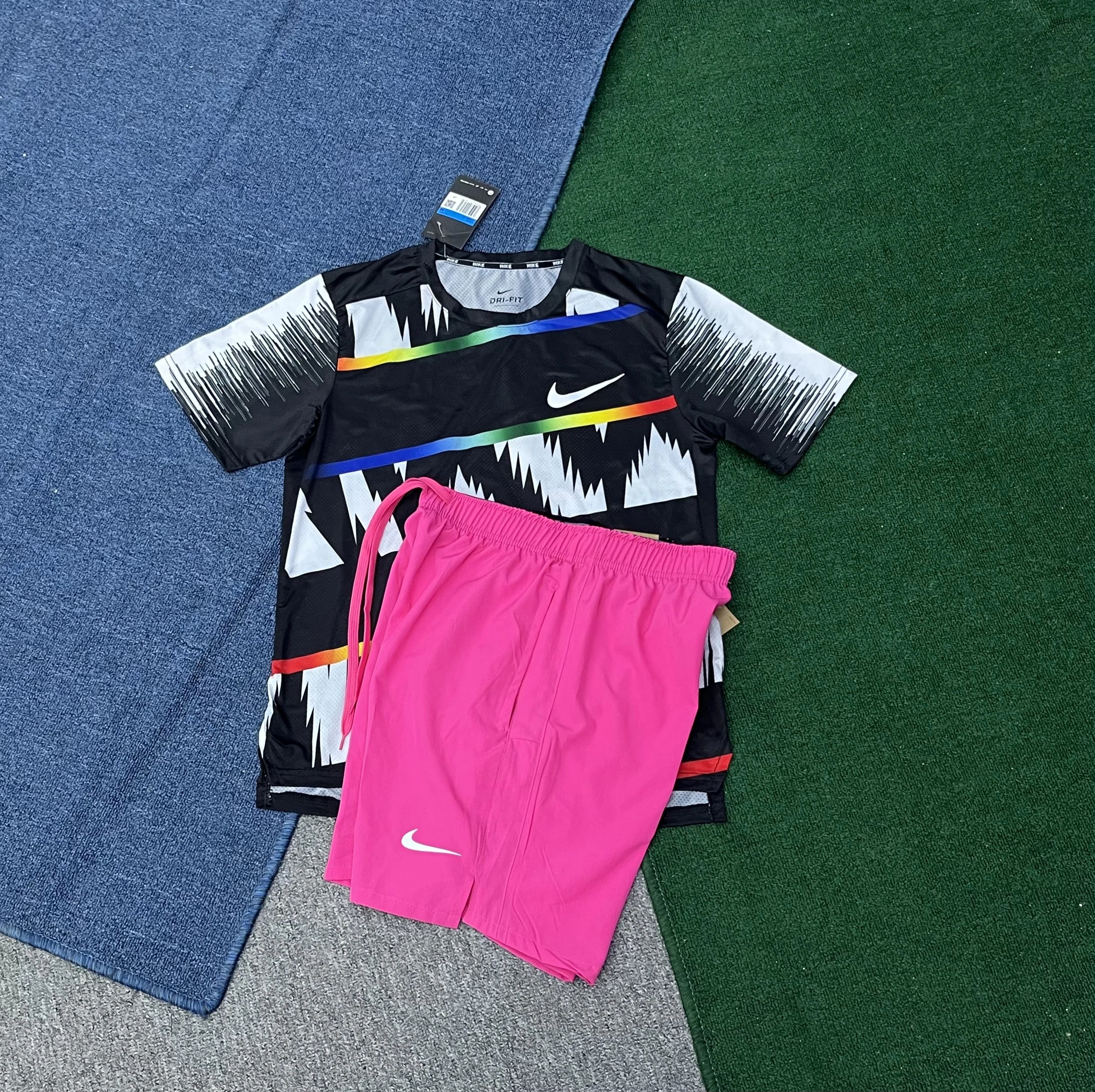 Nike Matching Sets Dri-FIT short-sleeve T-shirt and shorts set — 10