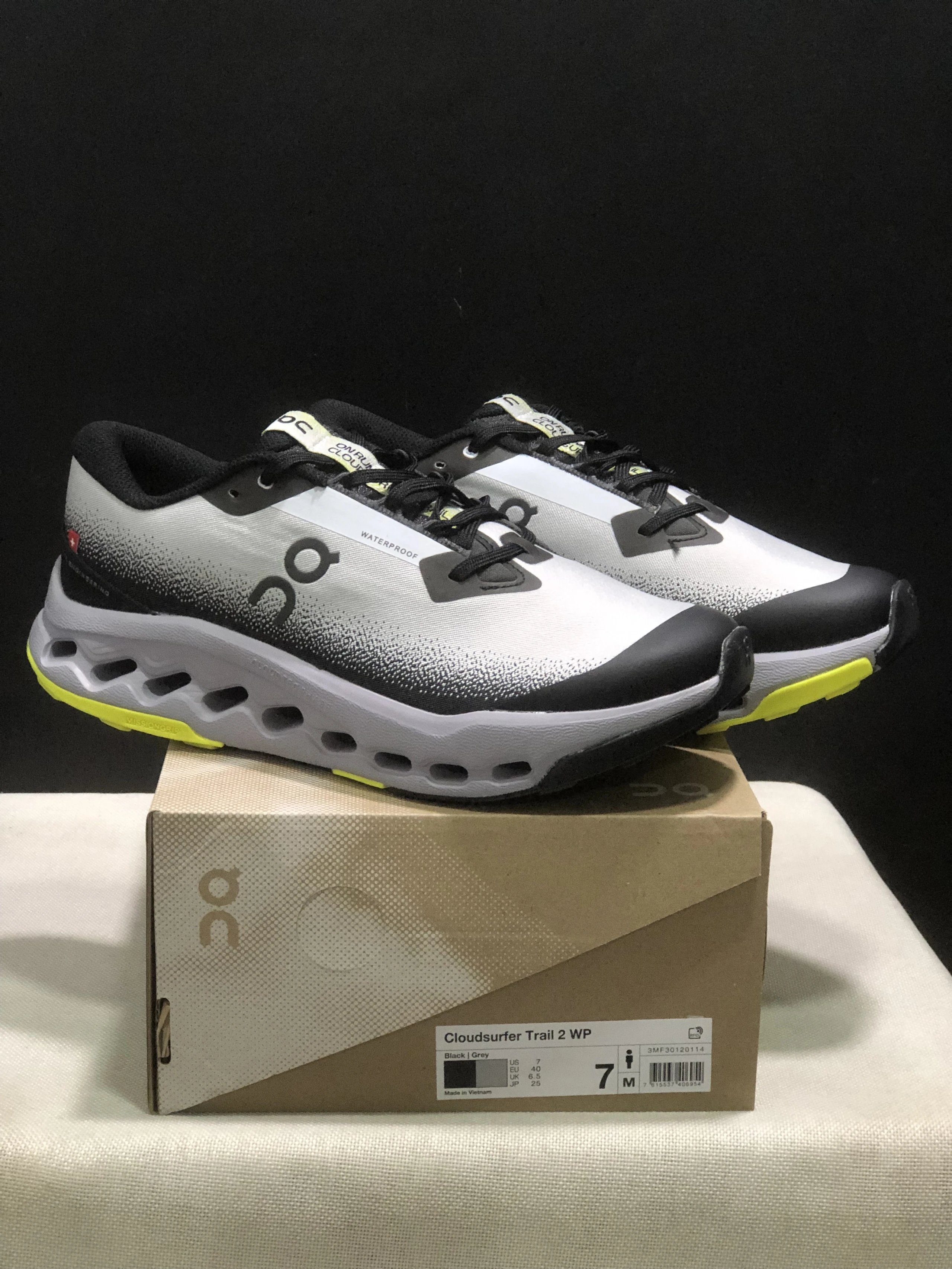 On Sneakers Cloudsurfer Trail 2 WP — 19