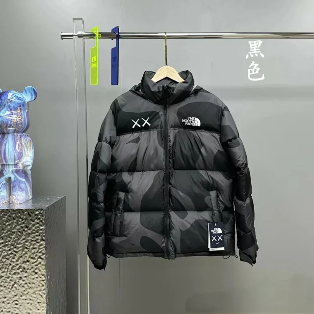 The North Face Down Jackets Stand-Collar Puffer Jacket product detail image 18