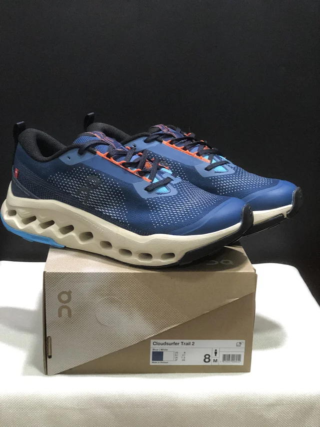 On Sneakers Cloudsurfer Trail 2 WP product detail image 4
