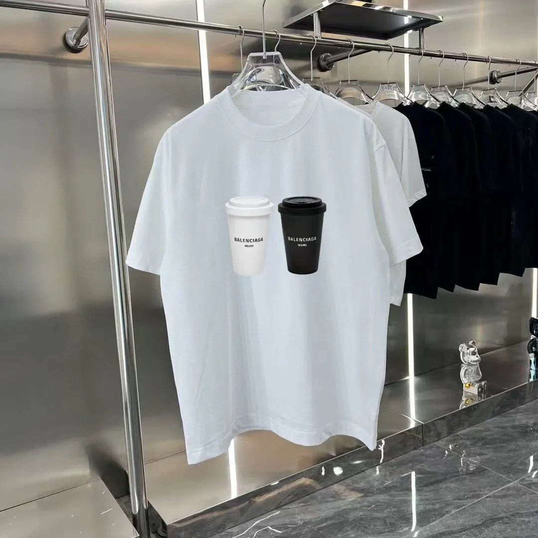 Burberry T-Shirts Short Sleeve Graphic T-Shirt — 13