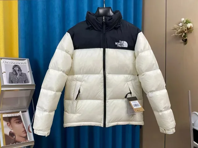 The North Face Down Jackets Stand-Collar Puffer Jacket product detail image 32