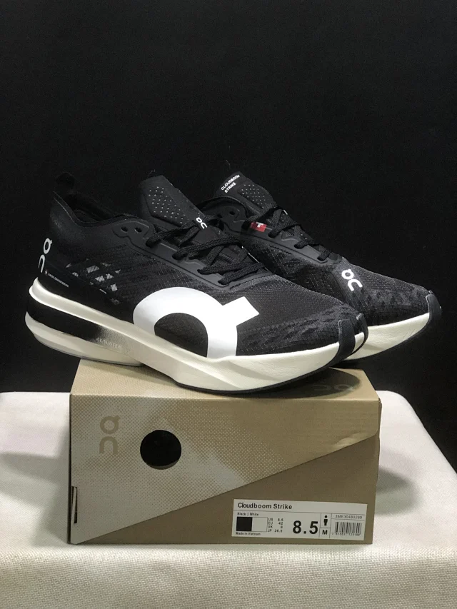 On Sneakers Cloudboom Strike and mesh running shoe styles product detail image 12