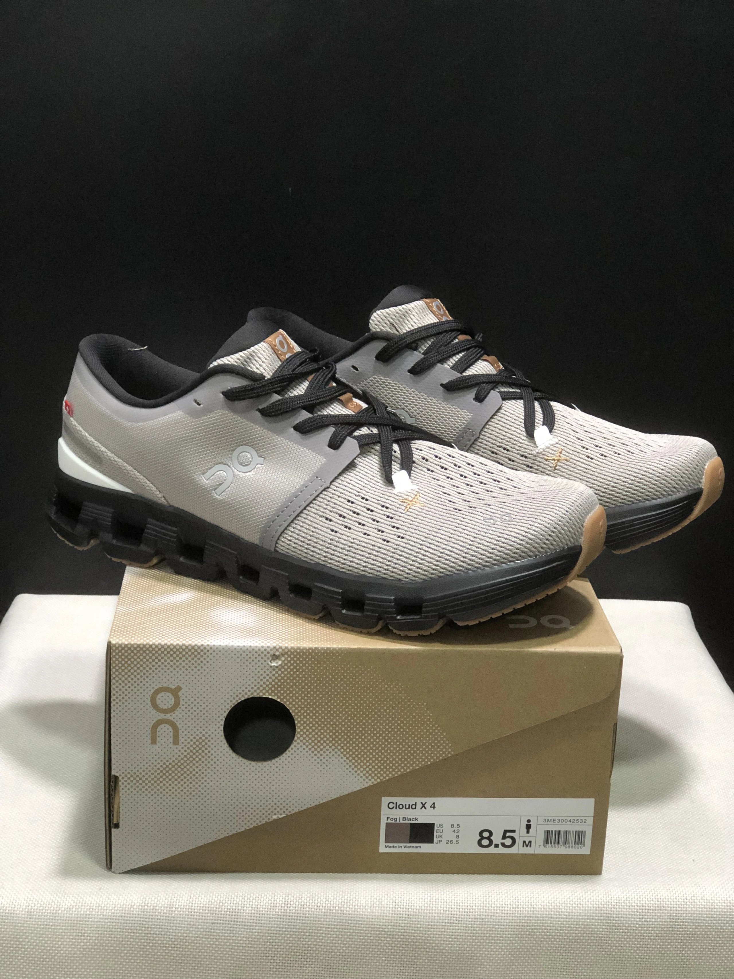 On Sneakers Cloud X 4 image 14