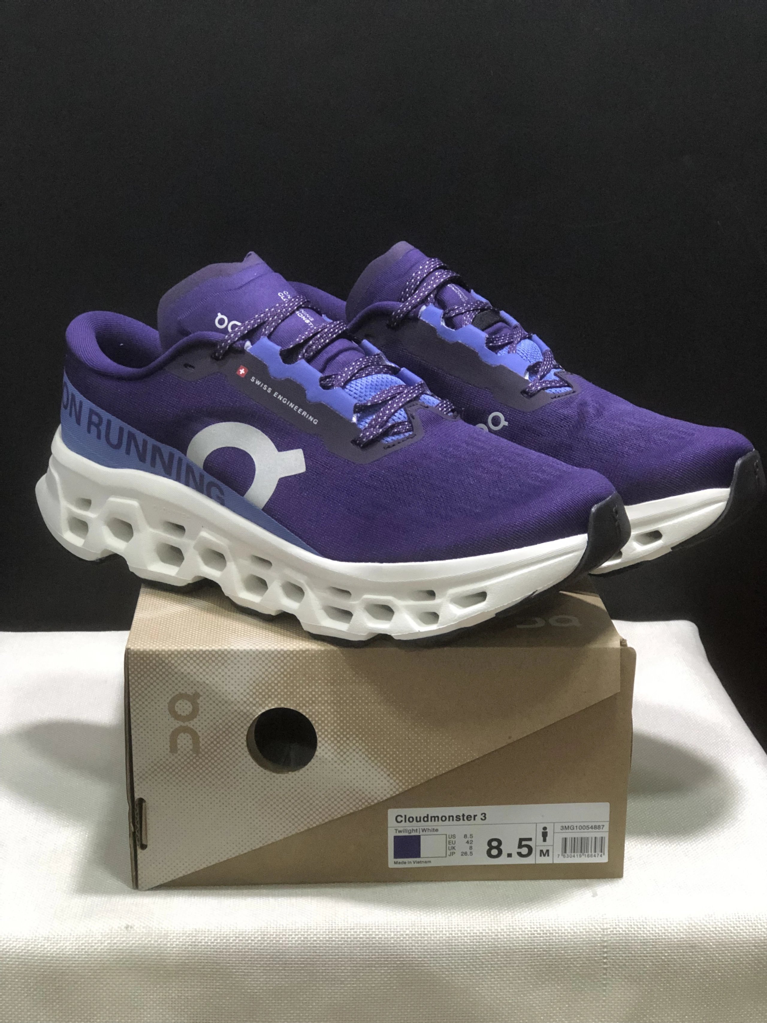 On Sneakers Cloudmonster 3 image 14