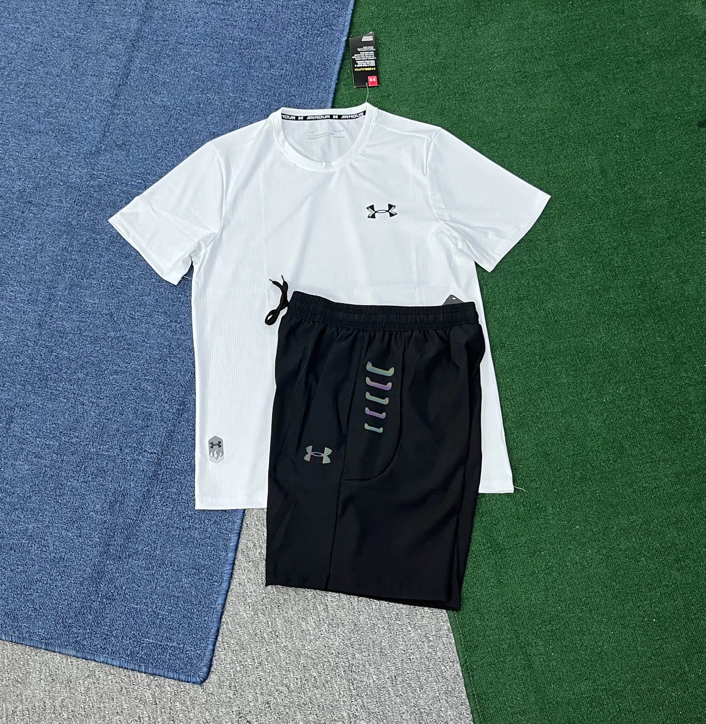 Under Armour Tracksuits Short-sleeve T-shirt and jogger pants set — 22