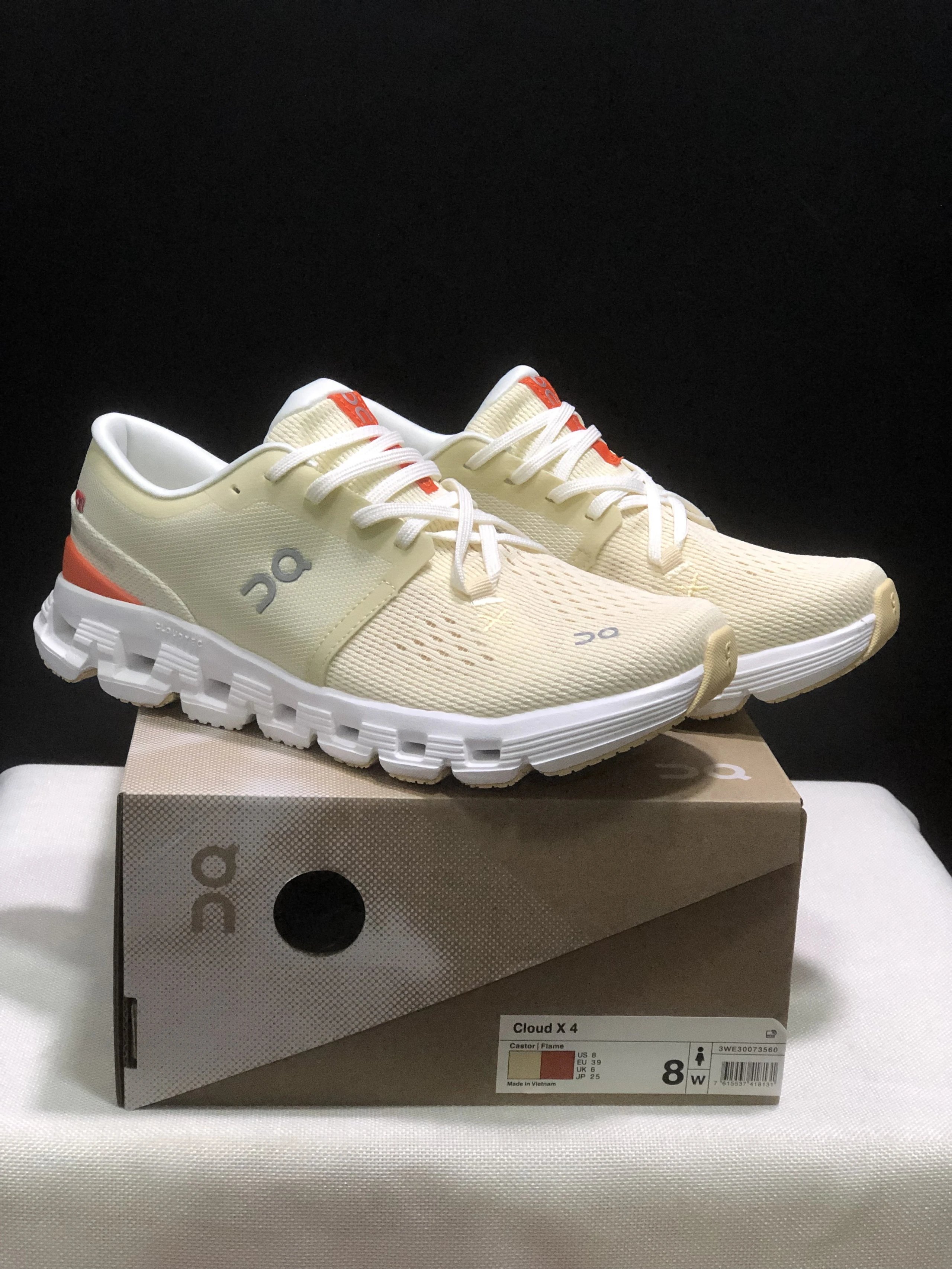 On Sneakers Cloud X 4 image 3