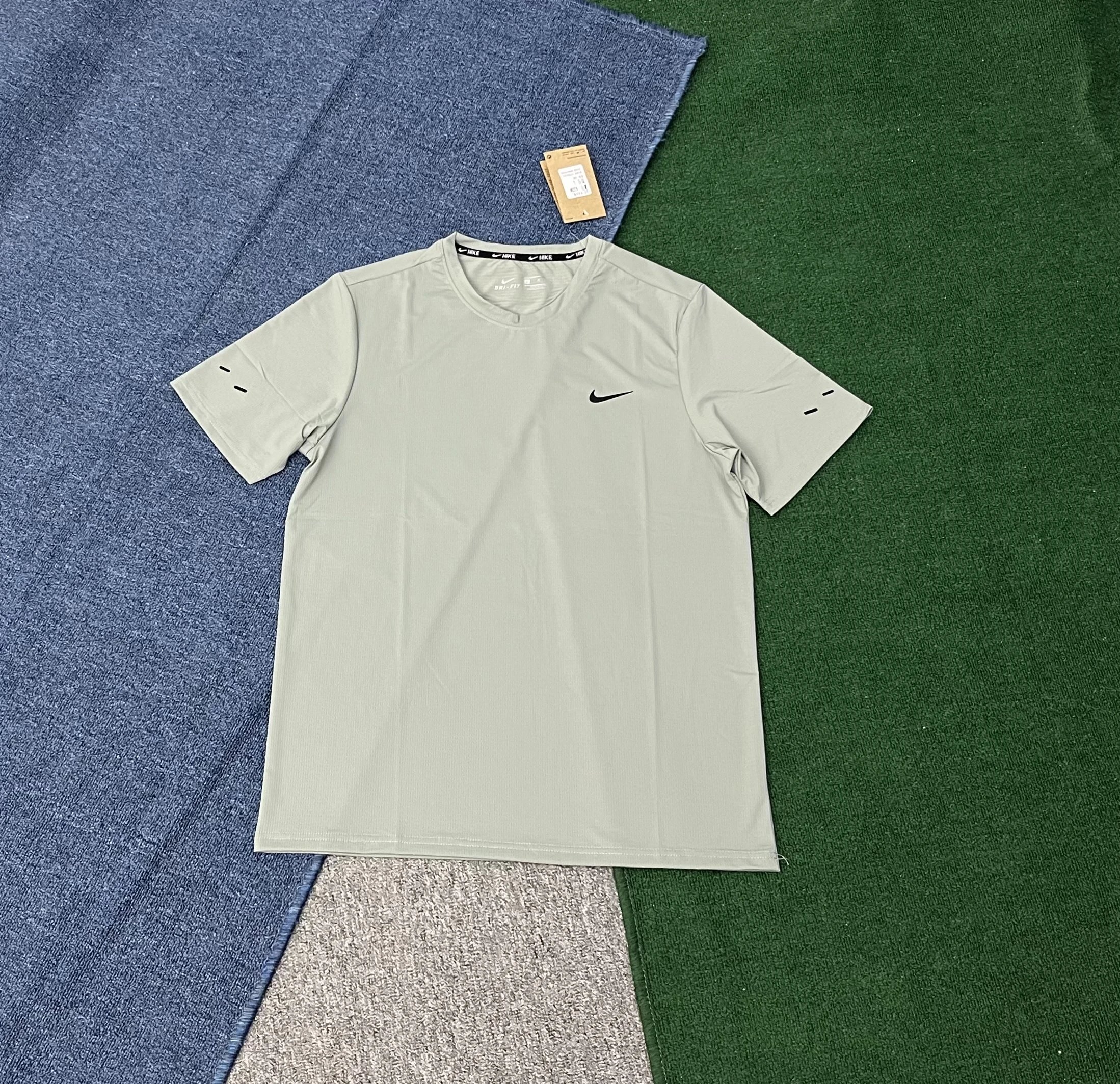 Nike T-Shirts Dri-FIT Short-Sleeve T-Shirt image 12