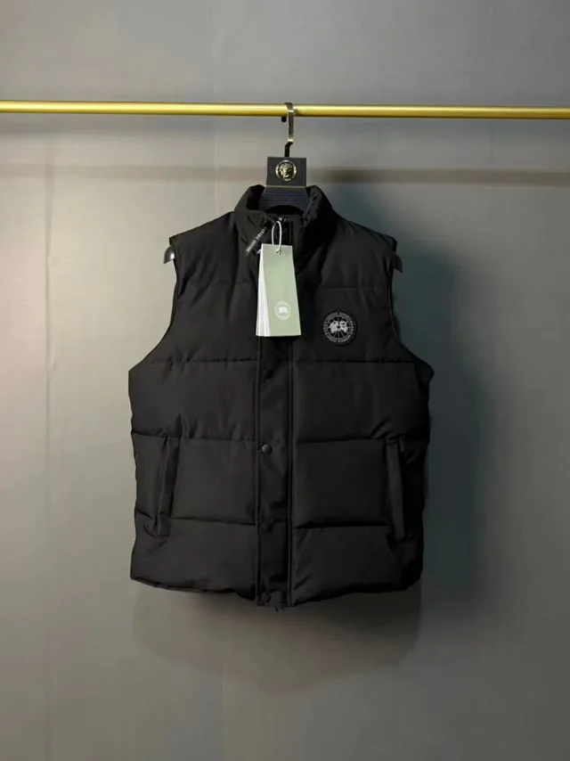 Canada Goose Vests Quilted Puffer Vest with Stand Collar product detail image 9