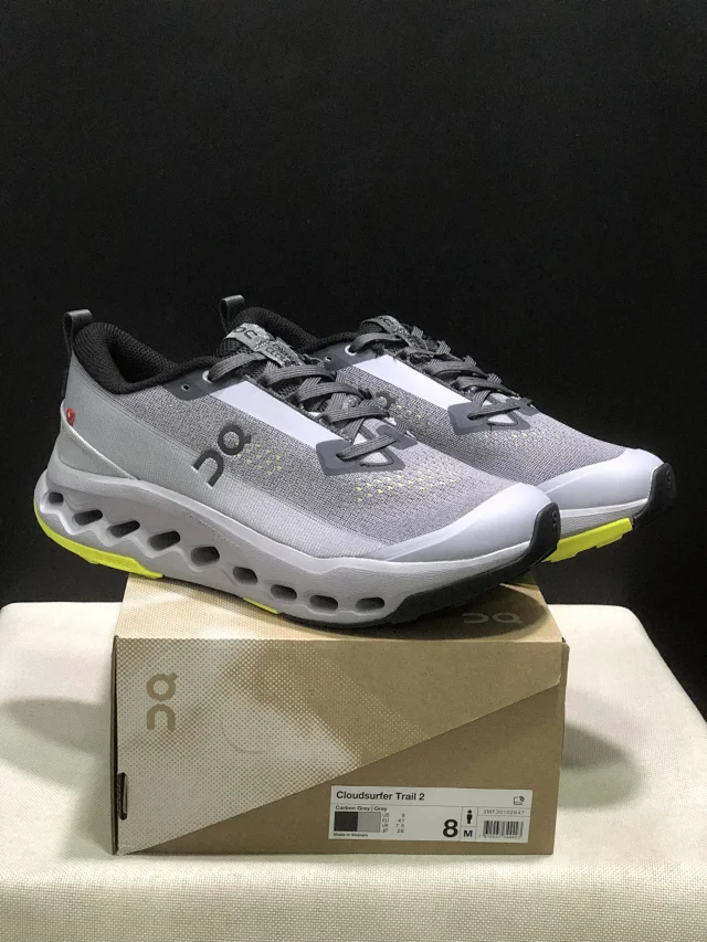 On Sneakers Cloudsurfer Trail 2 WP product detail image 14
