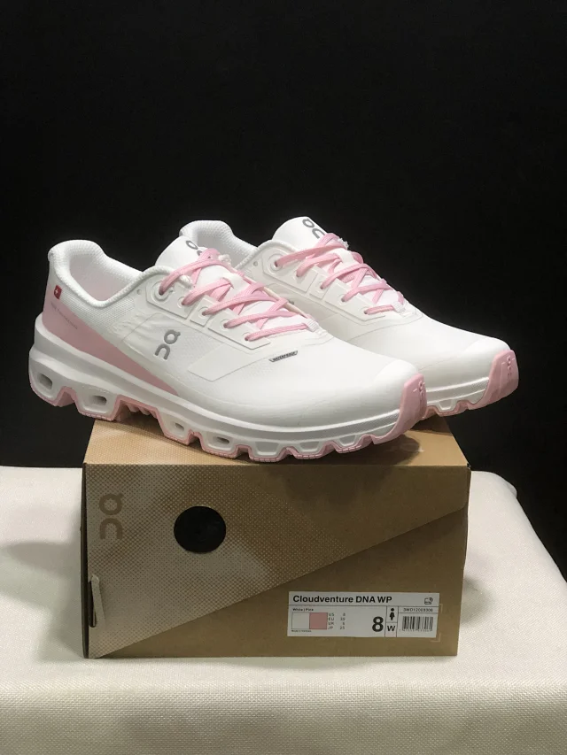 Loewe Two distinct sneaker designs with Anagram branding product detail image 11