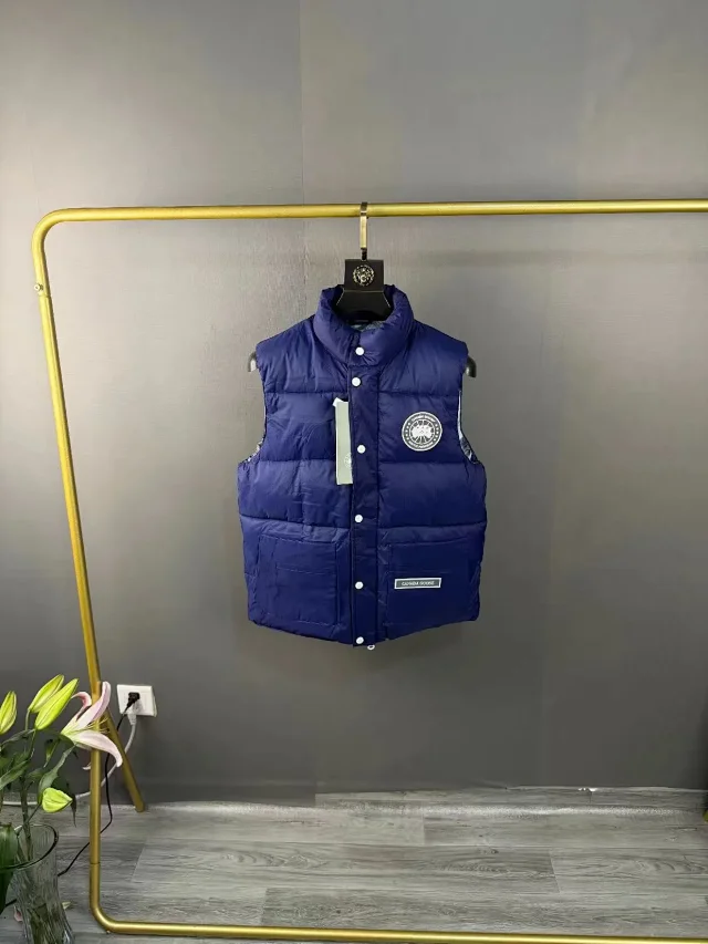 Canada Goose Vests Quilted Puffer Vest with Stand Collar product detail image 15