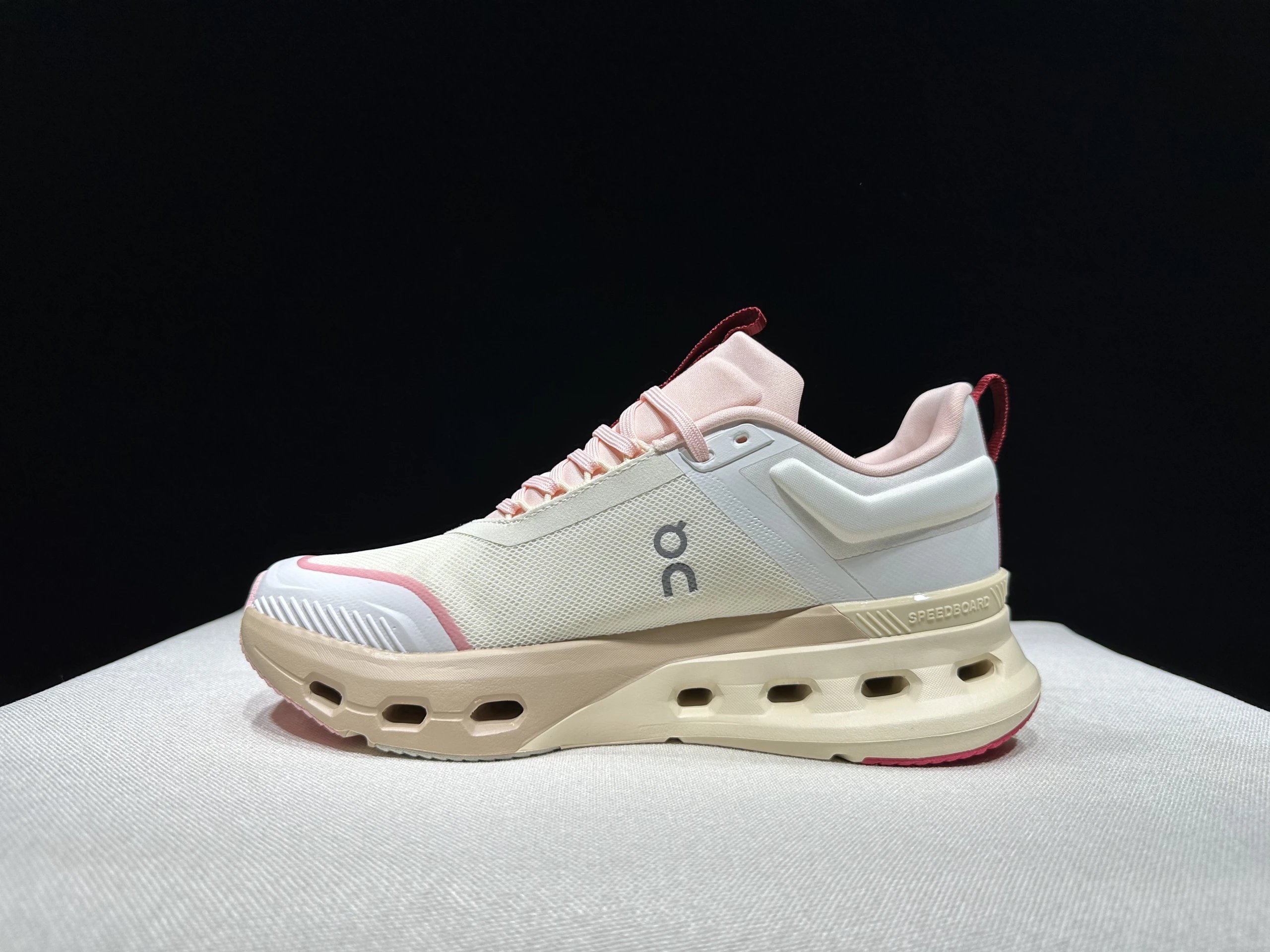 On Sneakers Cloudsurfer Trail 2 WP — 7
