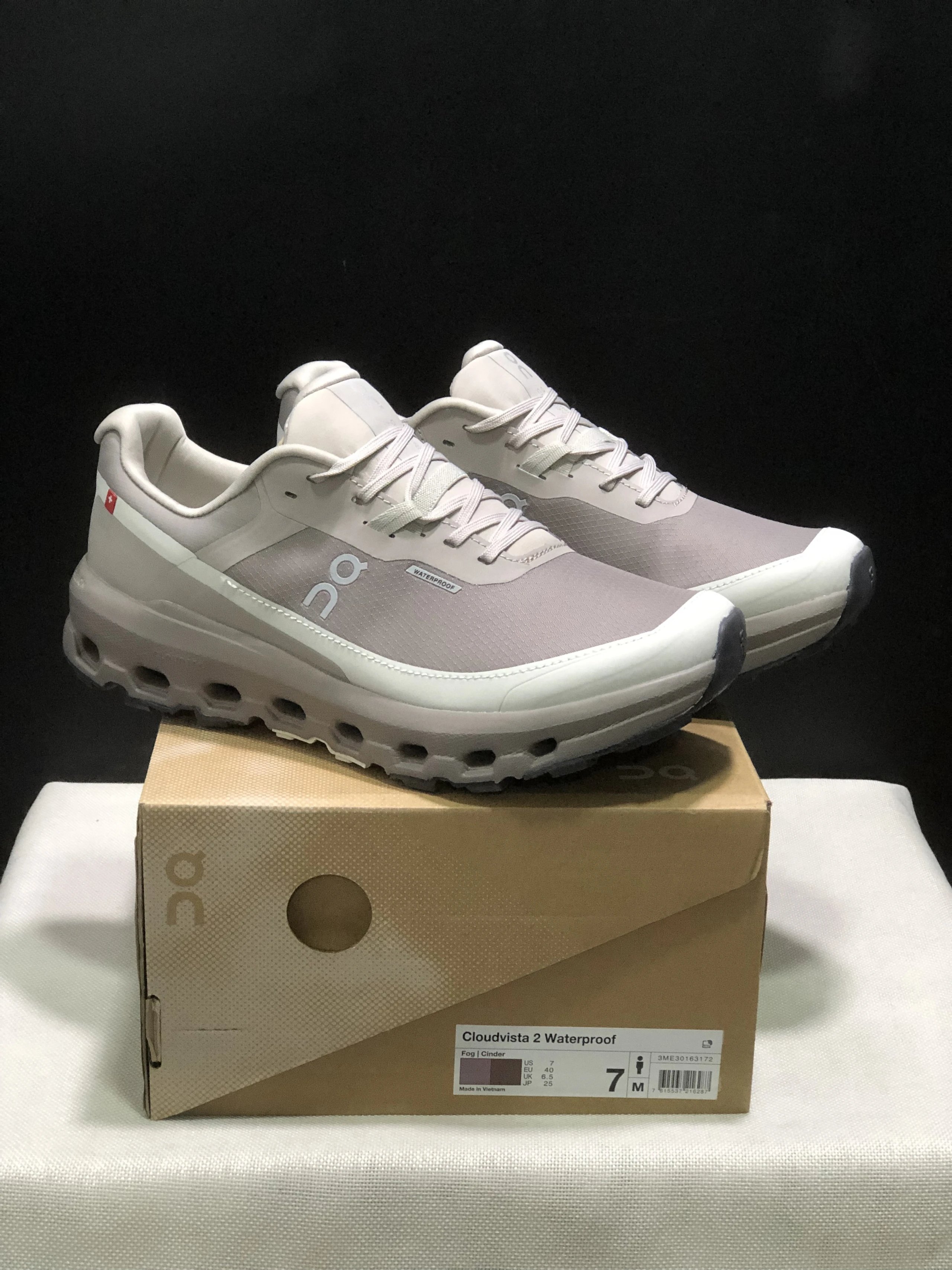 On Sneakers Cloudvista 2 — 26