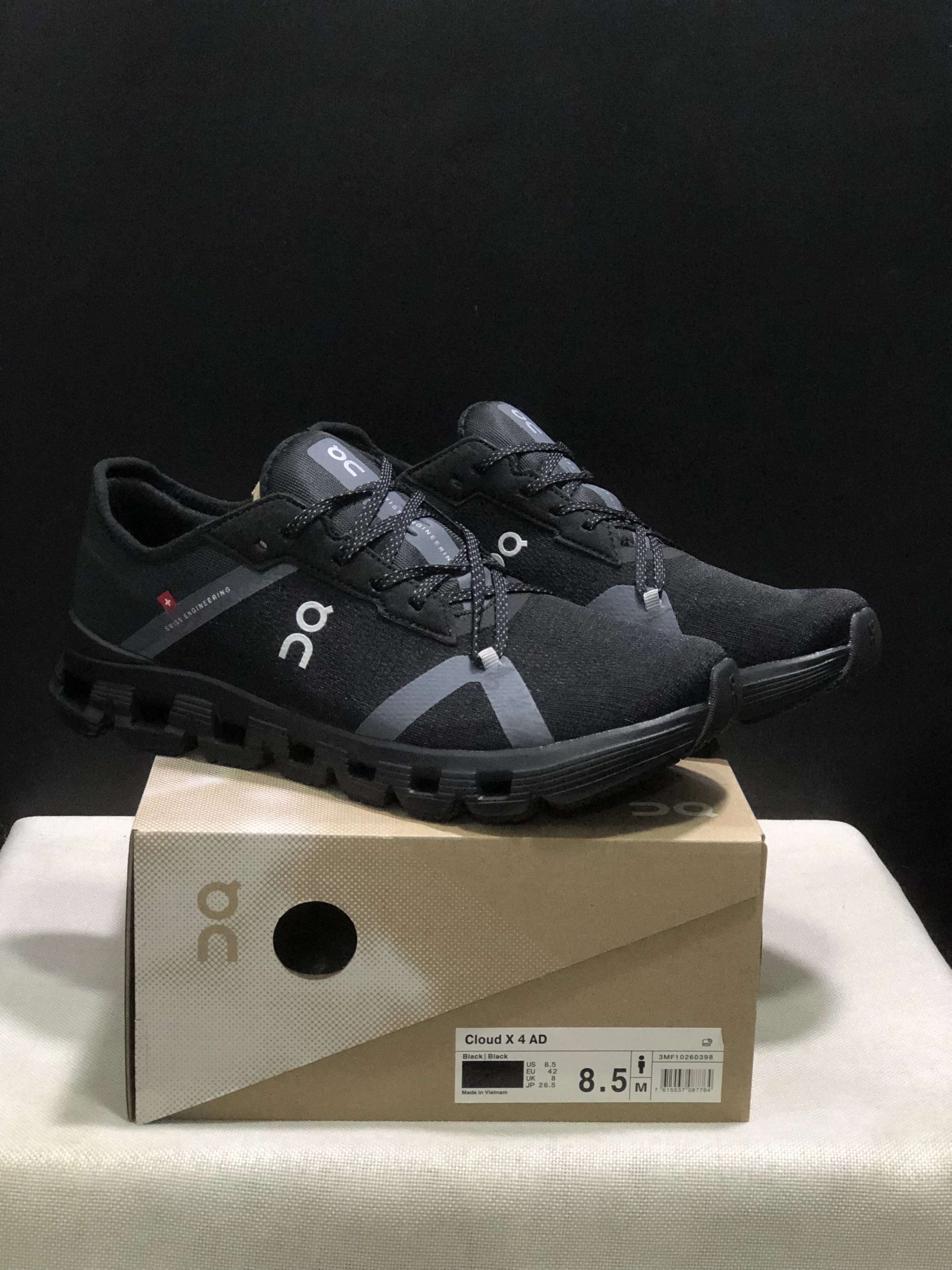 On Sneakers Cloud X 4 — 17