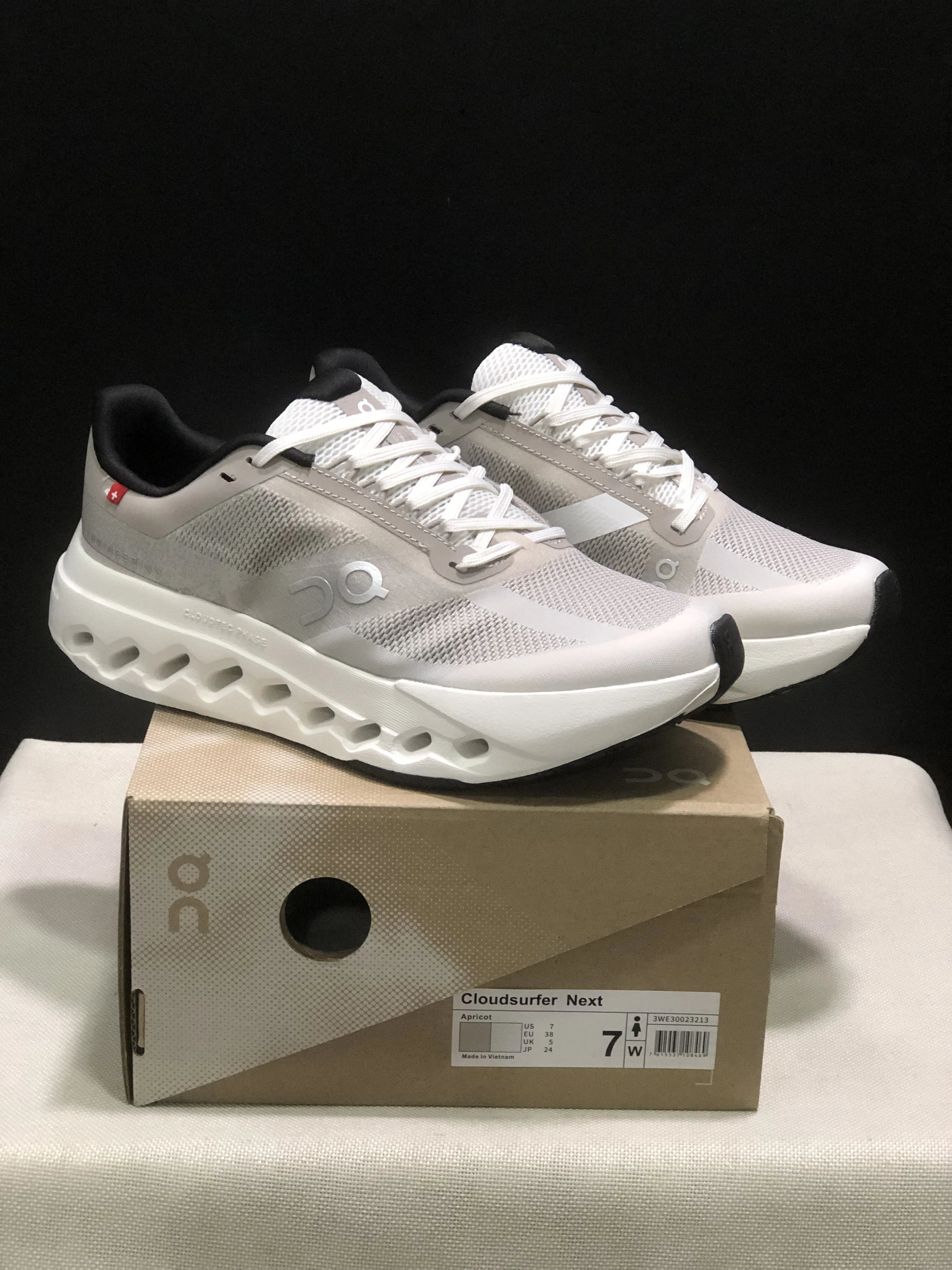 On Sneakers Cloudsurfer Next Z5 — 29