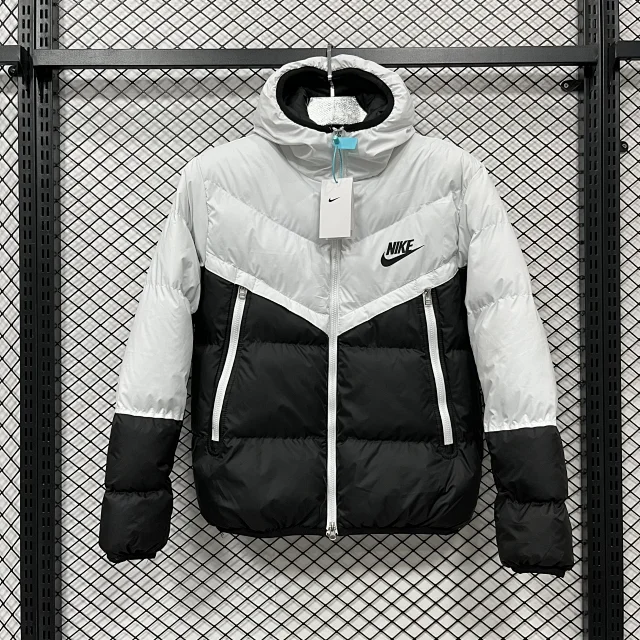 Nike Down Jackets Hooded puffer product detail image 2