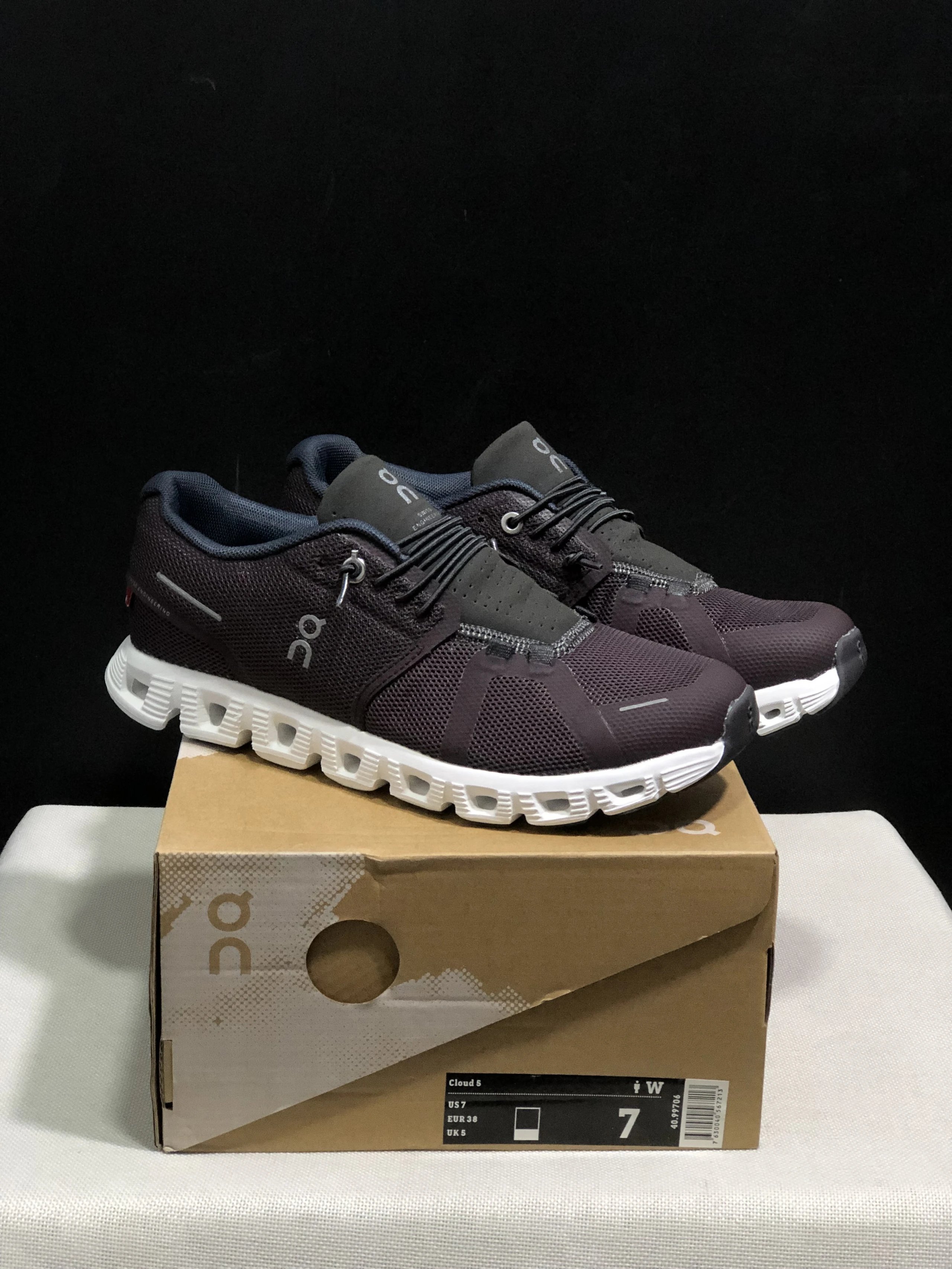 On Sneakers Cloud 5 — 36
